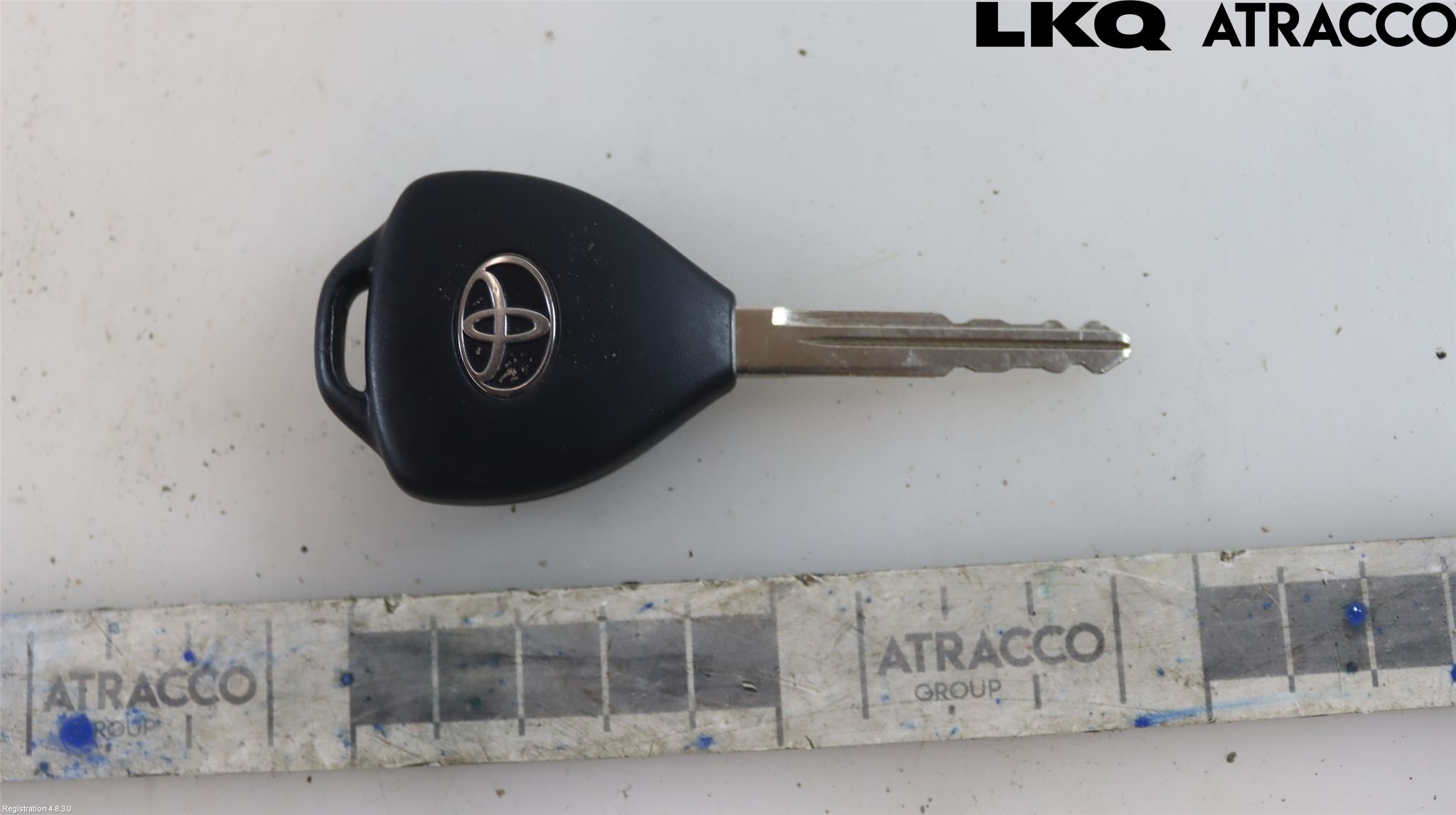 Toyota AVENSIS 09-15 Nyckel-Nycklar
