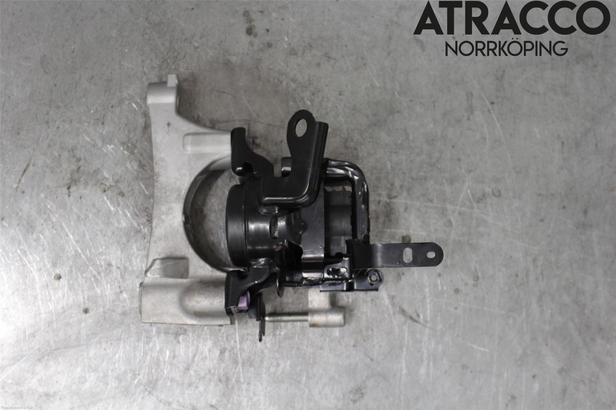 Toyota RAV4 19- Motorfäste