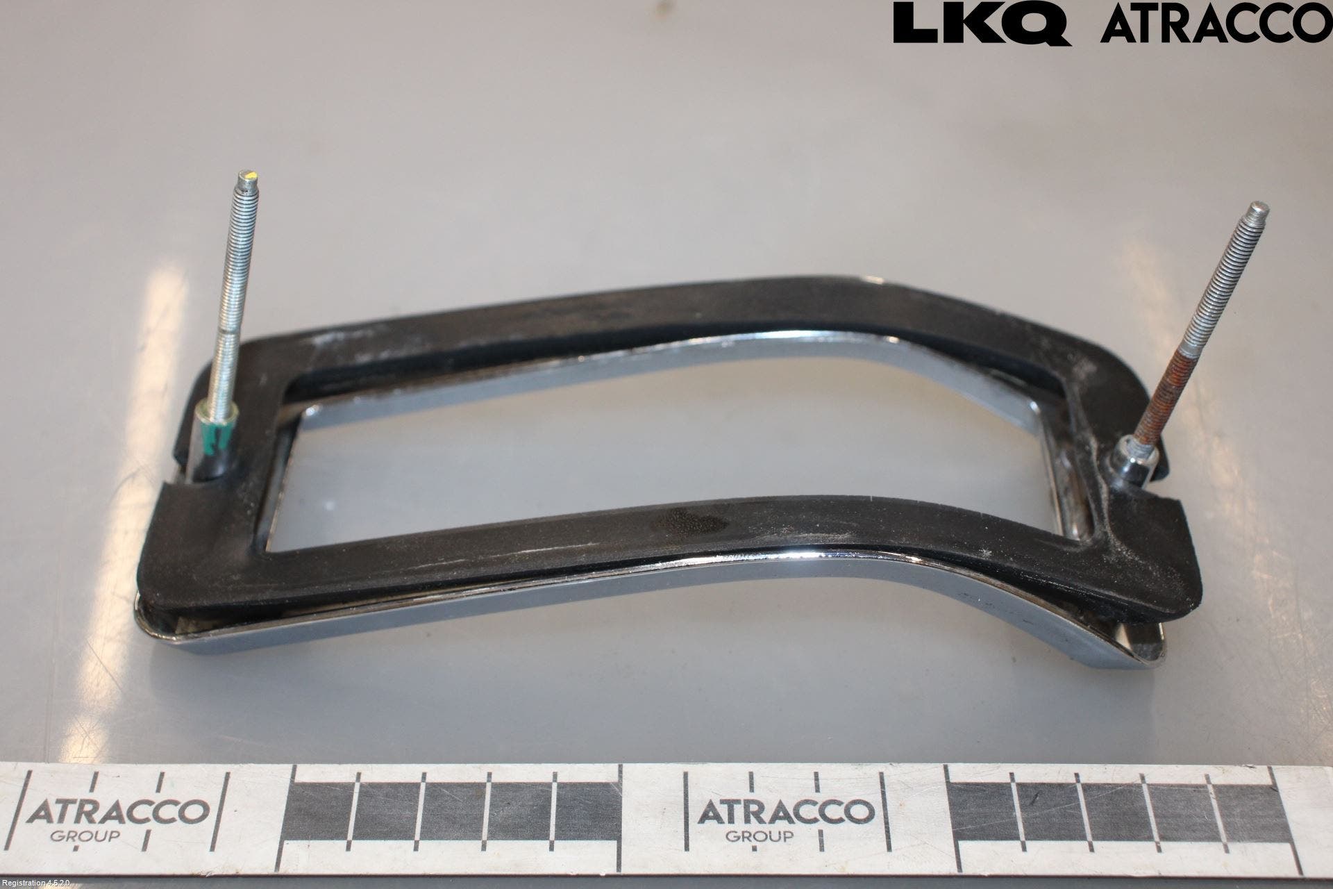 Ford MUSTANG    64-73 Bakljussarg