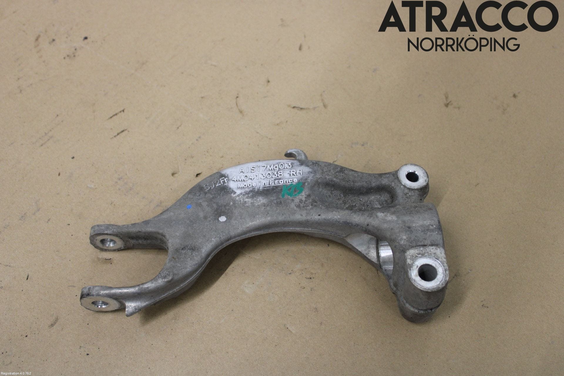 Audi A6 F2/C8 19- Stötdämpare Fram