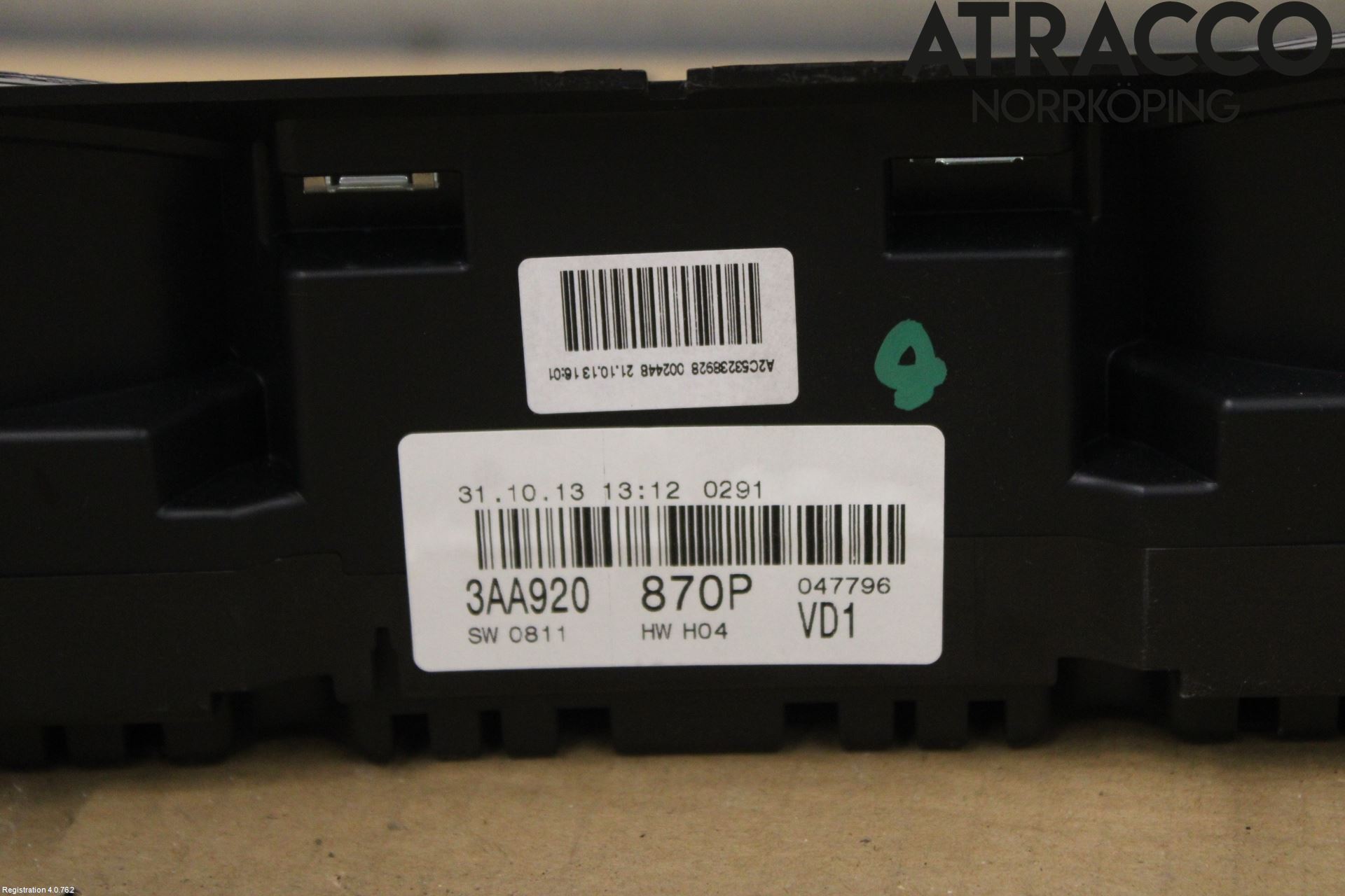 Volkswagen VW PASSAT 11-14 Instrument Komb