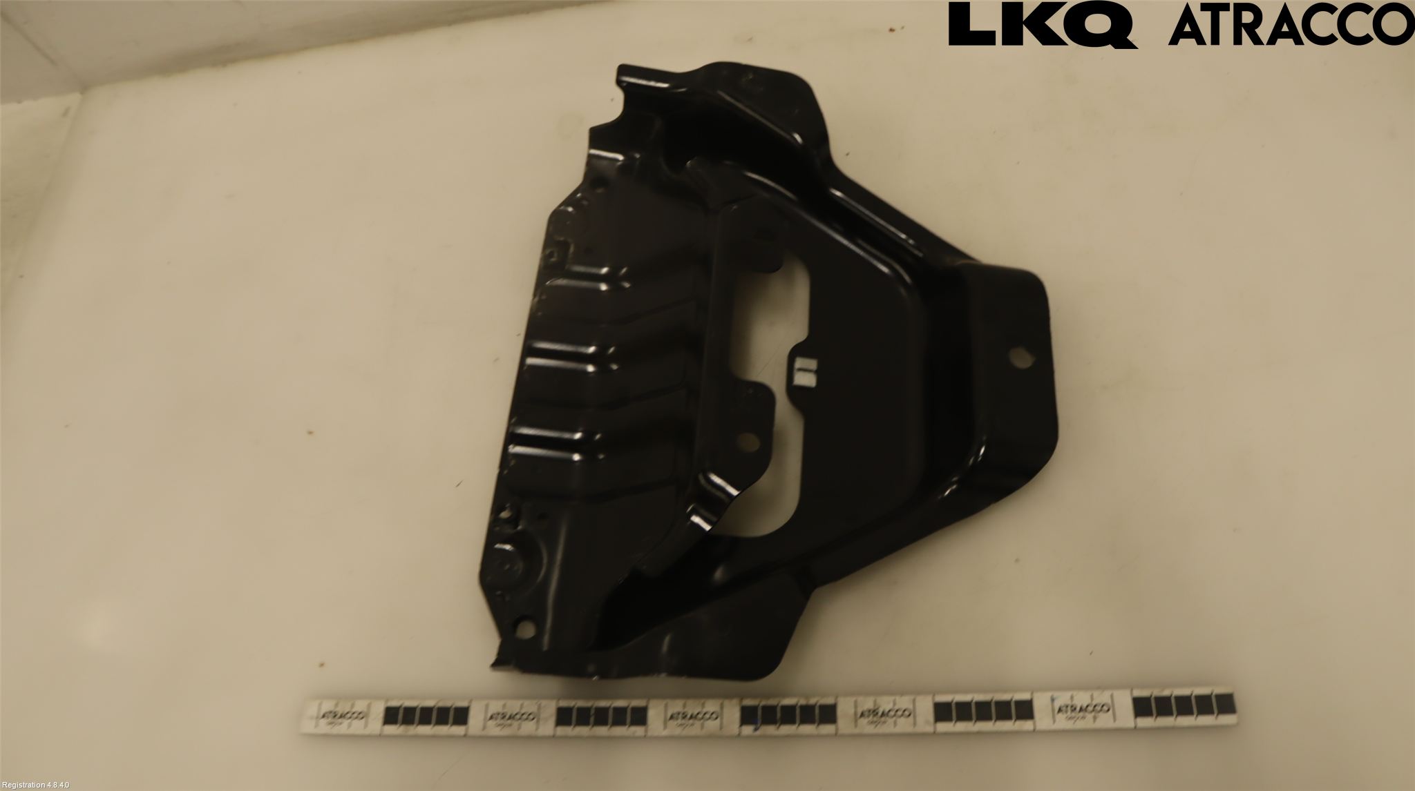 Skoda ENYAQ iV 21- Hasplåt Plåt-Plast