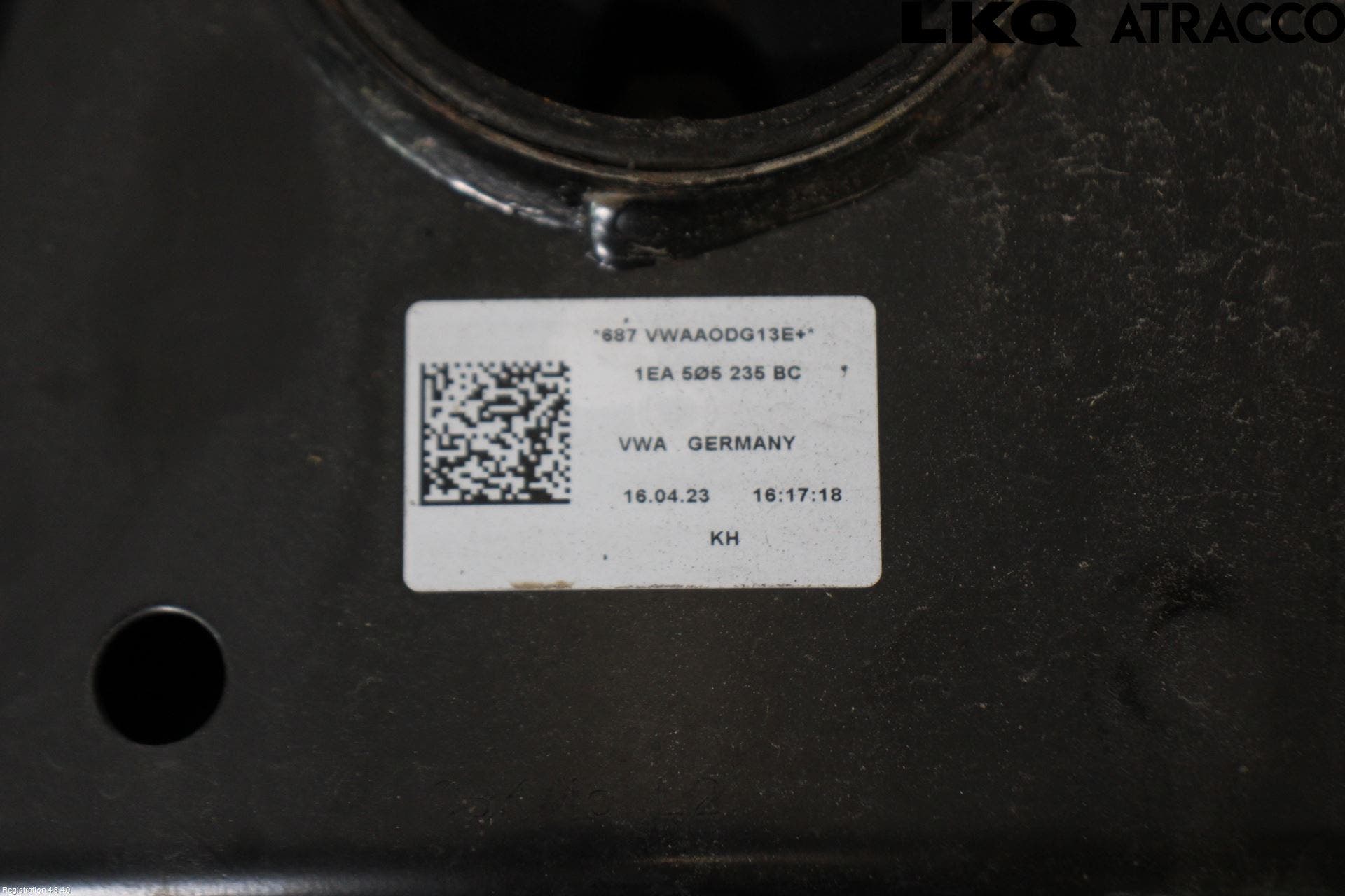 Skoda ENYAQ iV 21- Bakaxelbalk