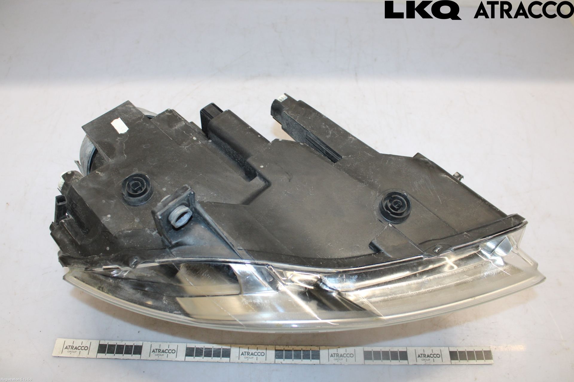 Volkswagen VW PASSAT 05-11 Strålkastare Vänster