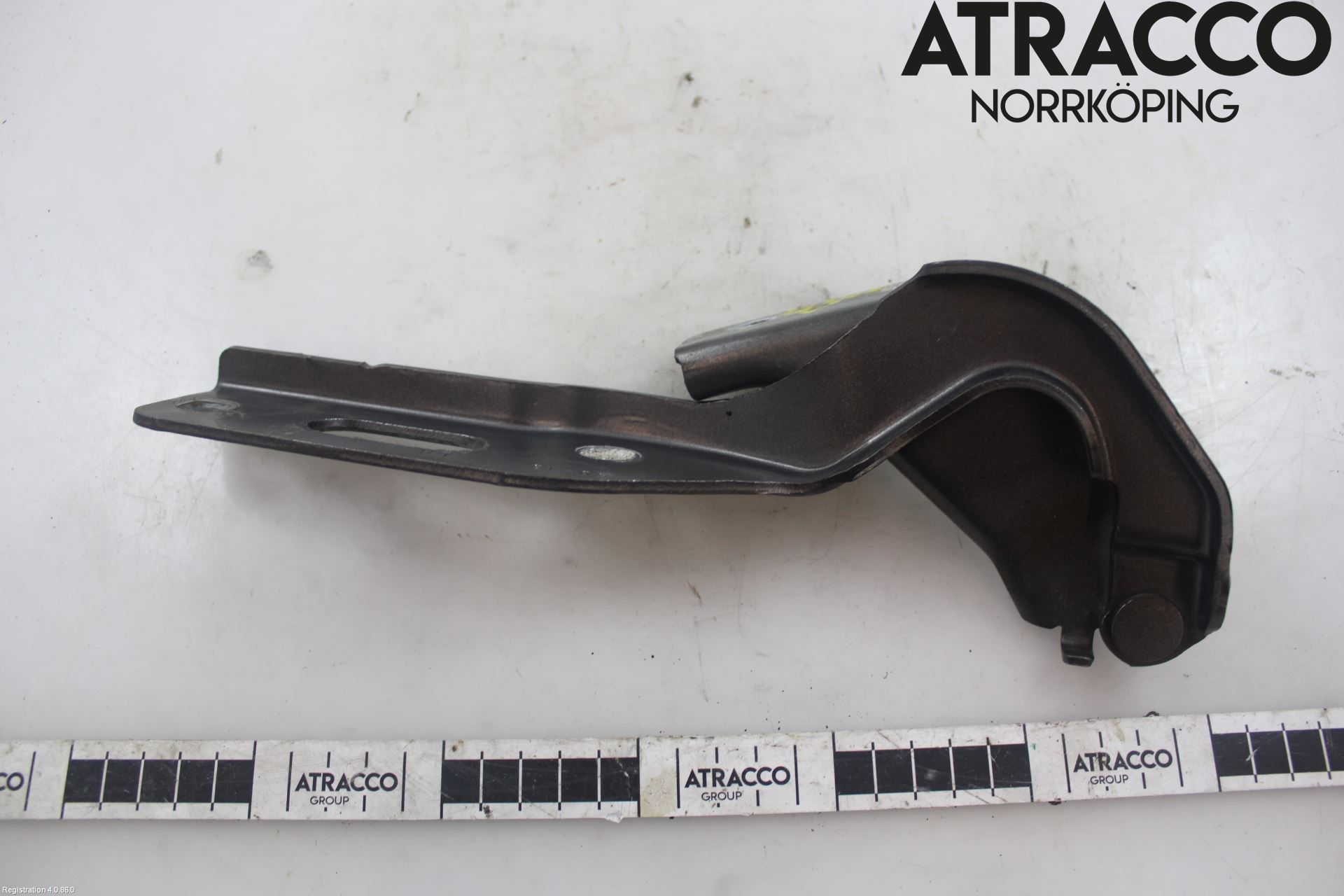 Seat LEON 13-20 Huvgångjärn