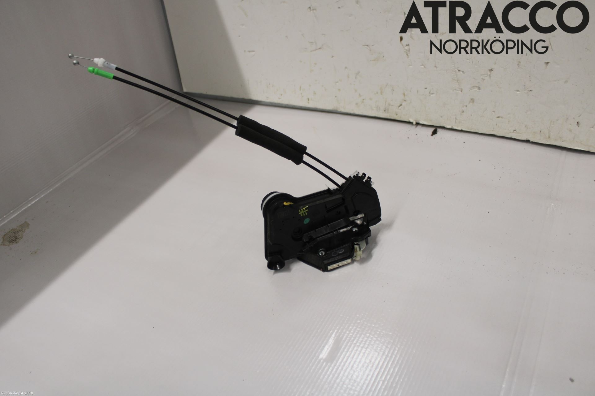 Toyota COROLLA 19- Låskista-Dörrlås