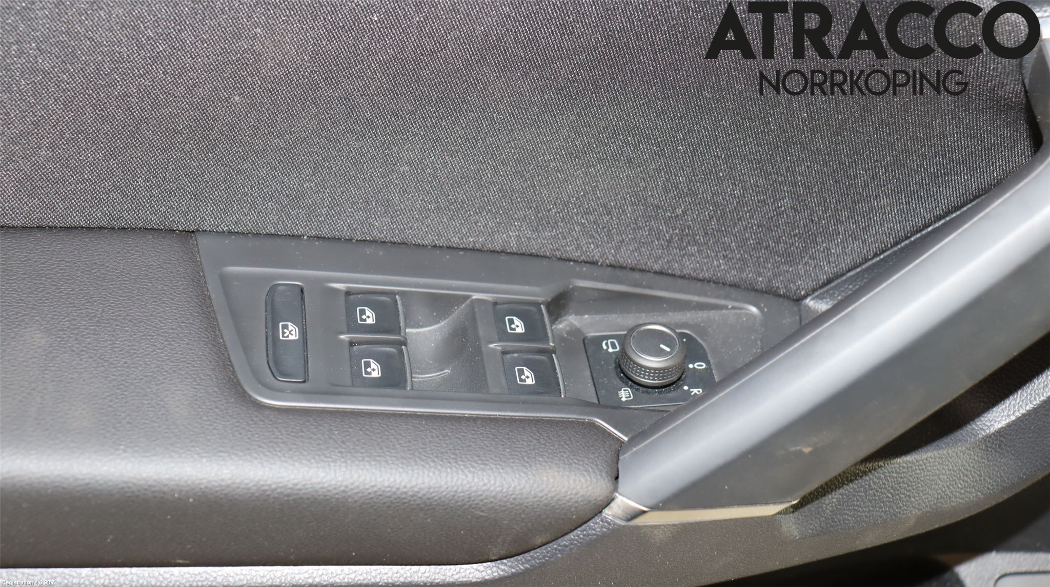 Volkswagen VW TIGUAN ALLSPACE 18- Dörrklädsel Vä