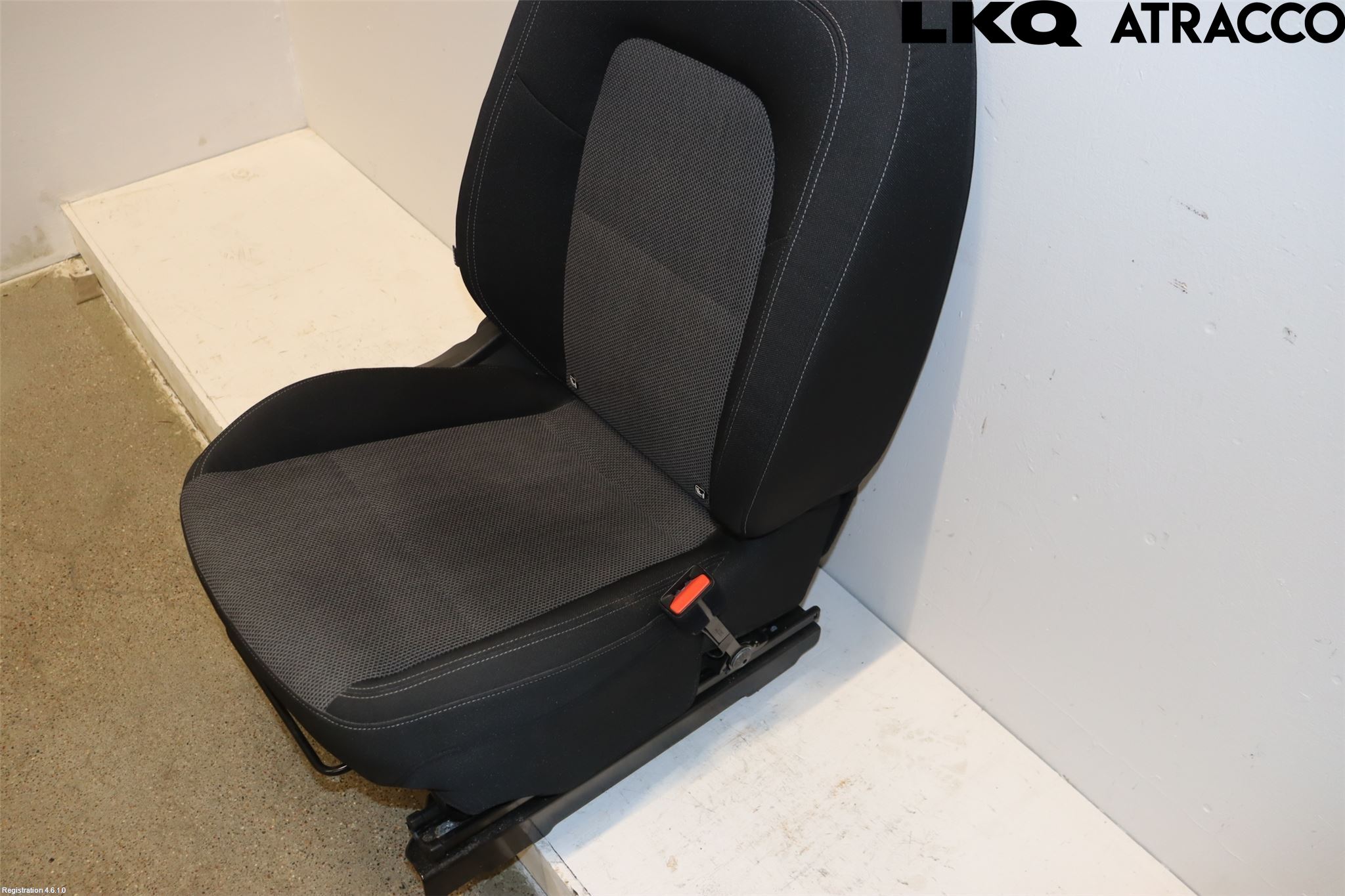 Mercedes-Benz MB CITAN/EQT (W420) 22- Inredning Stol Fram Hö