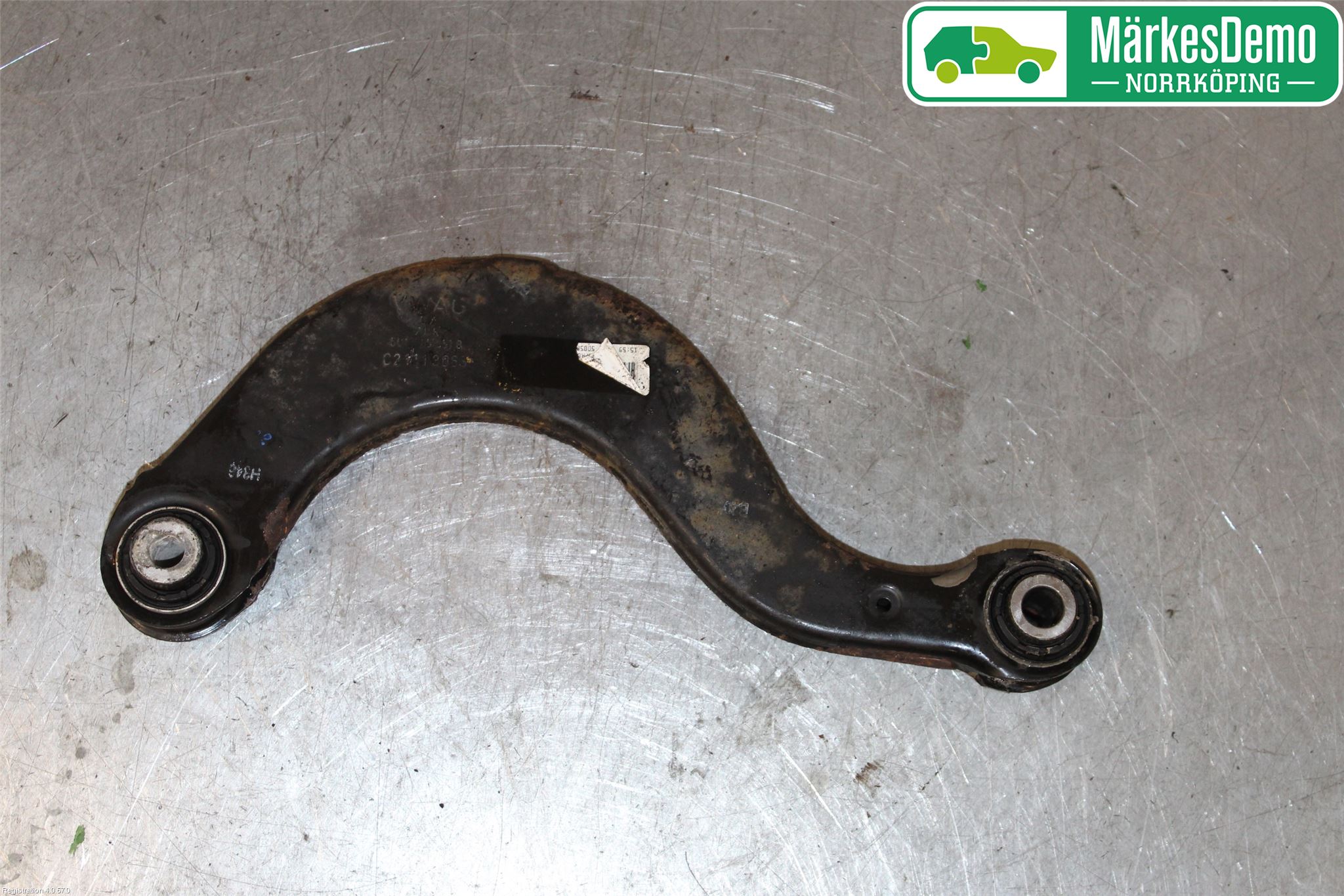 Volkswagen VW TIGUAN 07-16 Bärarm Bak Övre Höger