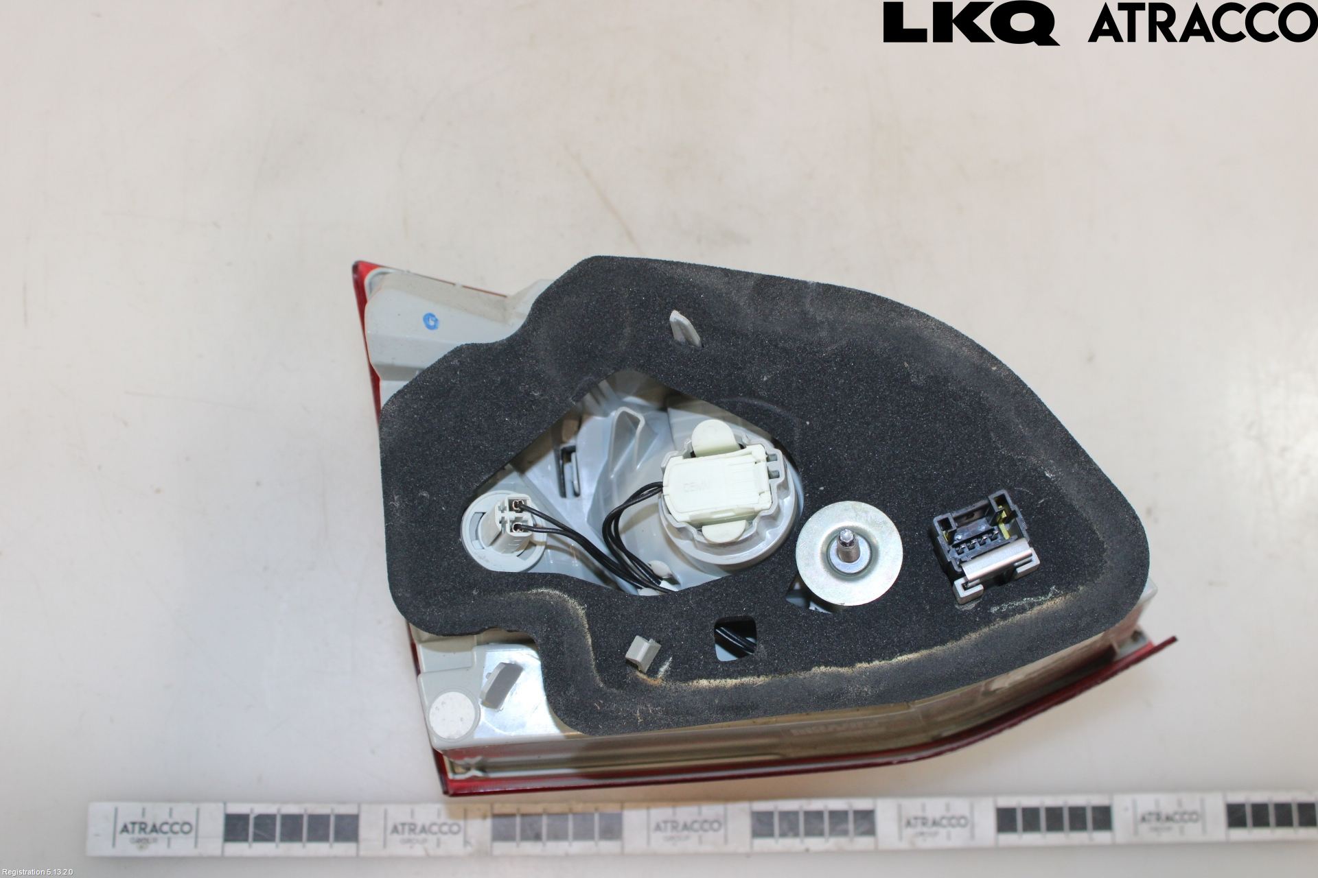 Peugeot 308 14-21 Bakljus Lucka Hö