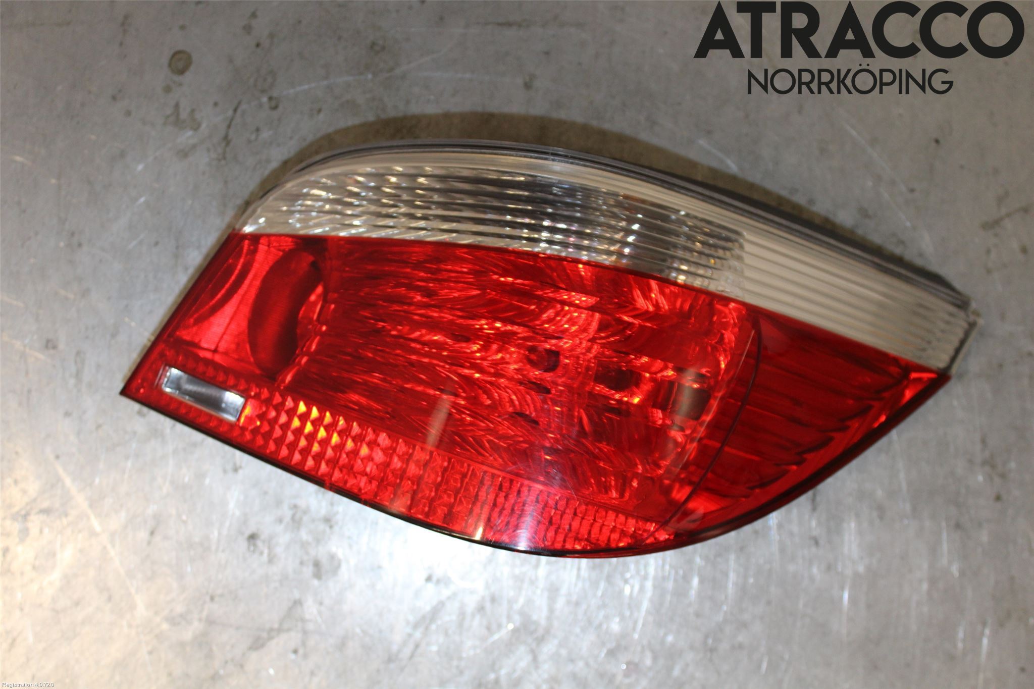 BMW 5 E60/61 Sed/Tou 02-10 Bakljus Höger