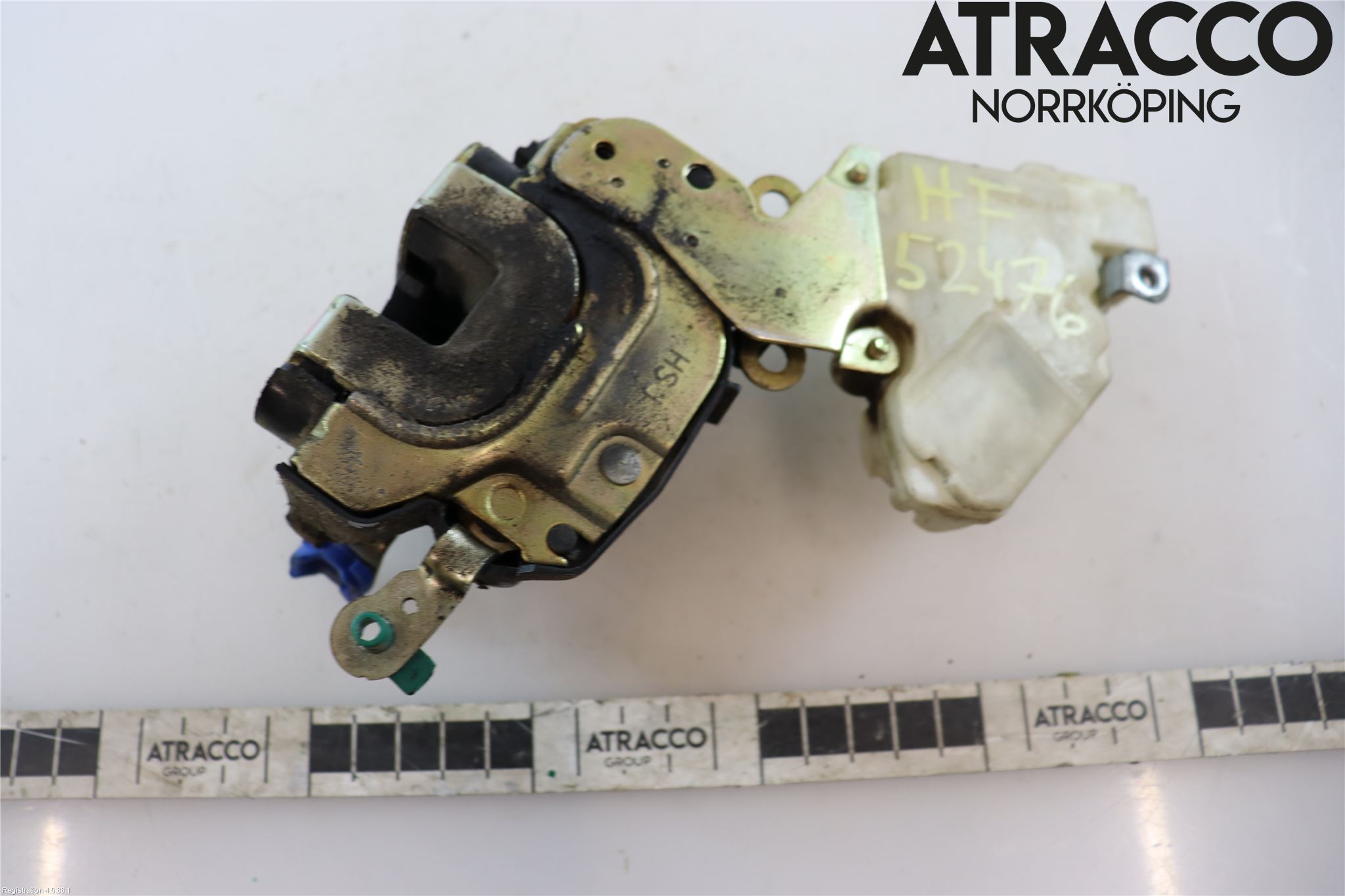 Nissan ALMERA    00-06 Låskista-Dörrlås