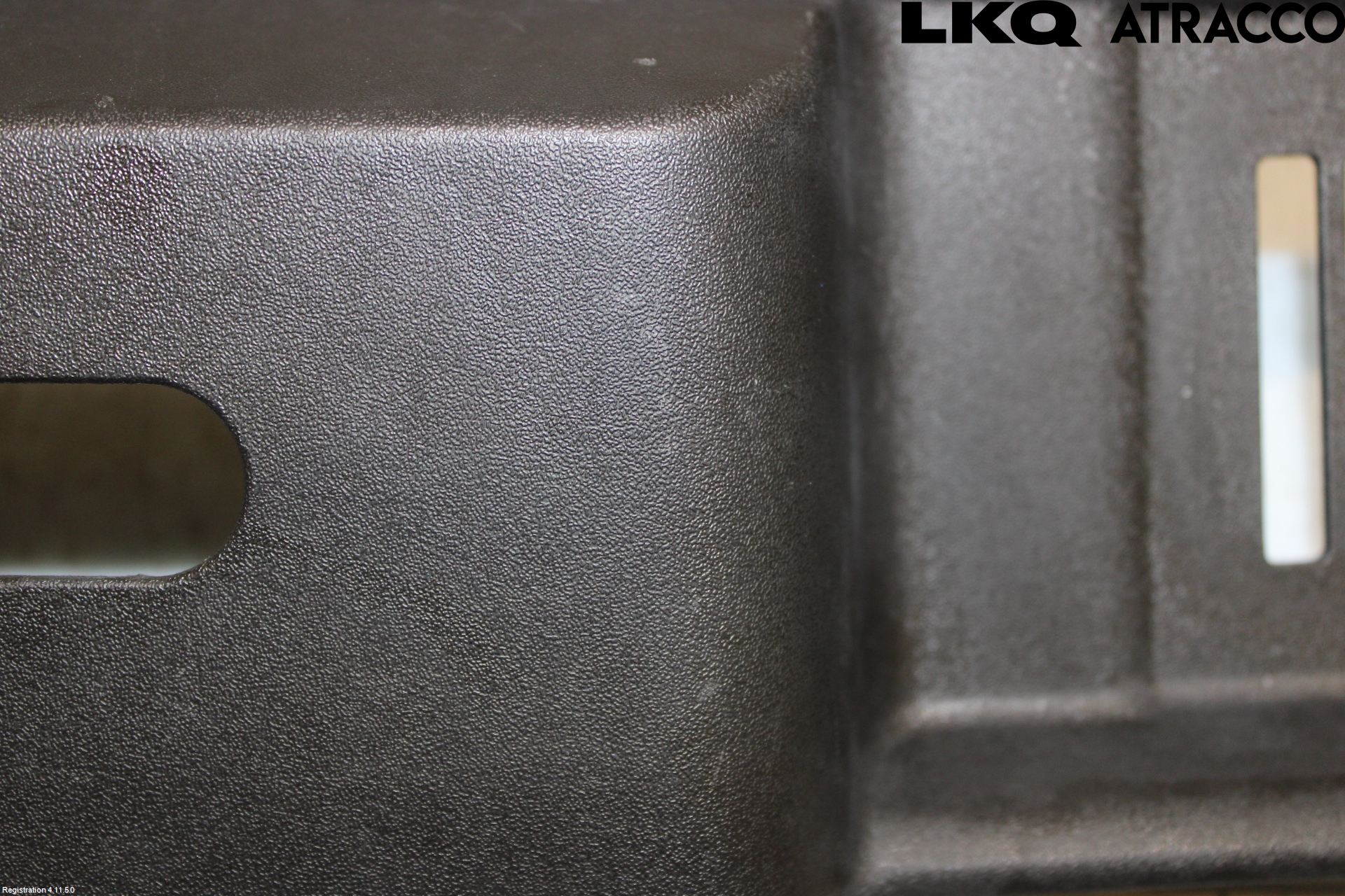 Volvo V50 04-07 Front Huvlåsplåt-Balk