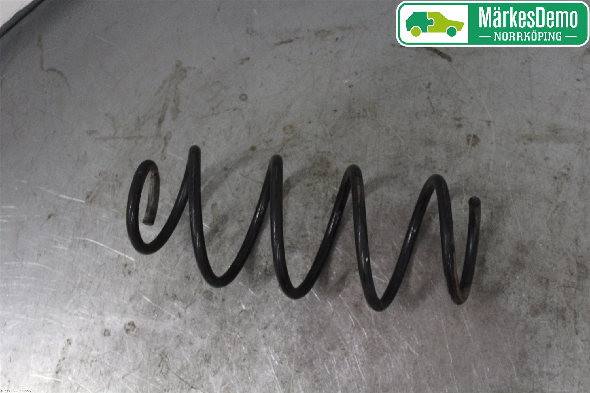 Volkswagen VW POLO 10-17 Fjäder Fram