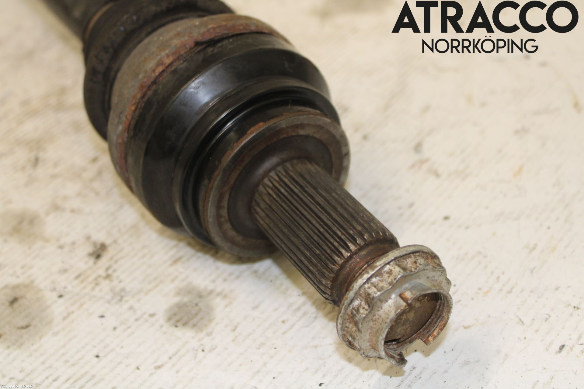 BMW 5 F10/F11/F18 09-17 Drivaxel Bak Vänster