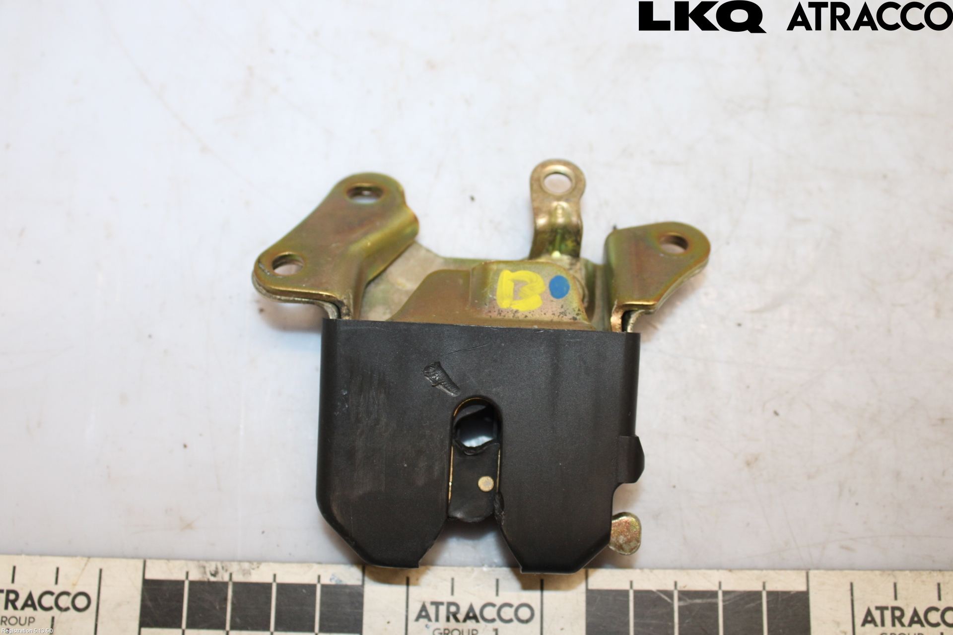 Toyota COROLLA 98-01 Låskista Baklucka