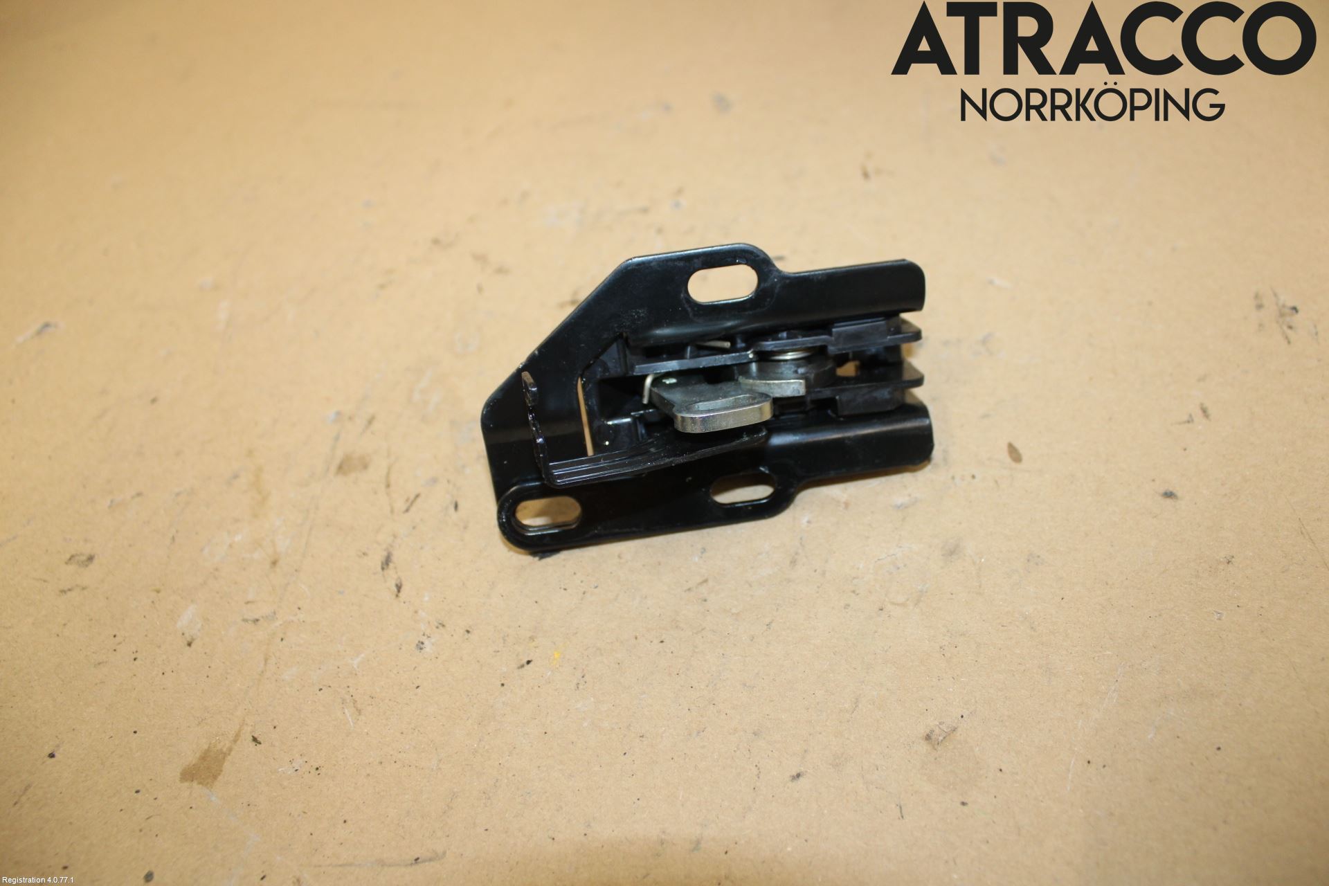 Peugeot PARTNER 08-15 Låskista Baklucka