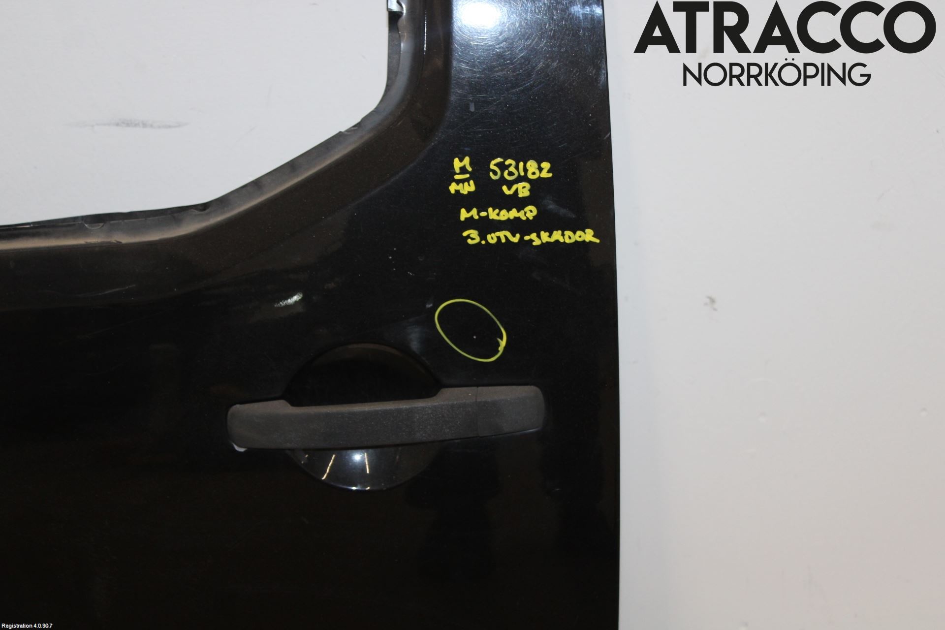 Nissan NAVARA 05-16 Dörr Bak Vänster