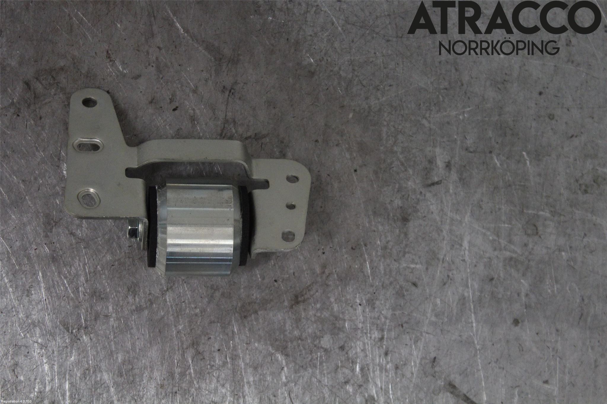 Audi Q2/SQ2 17- Vibrationsdämpare