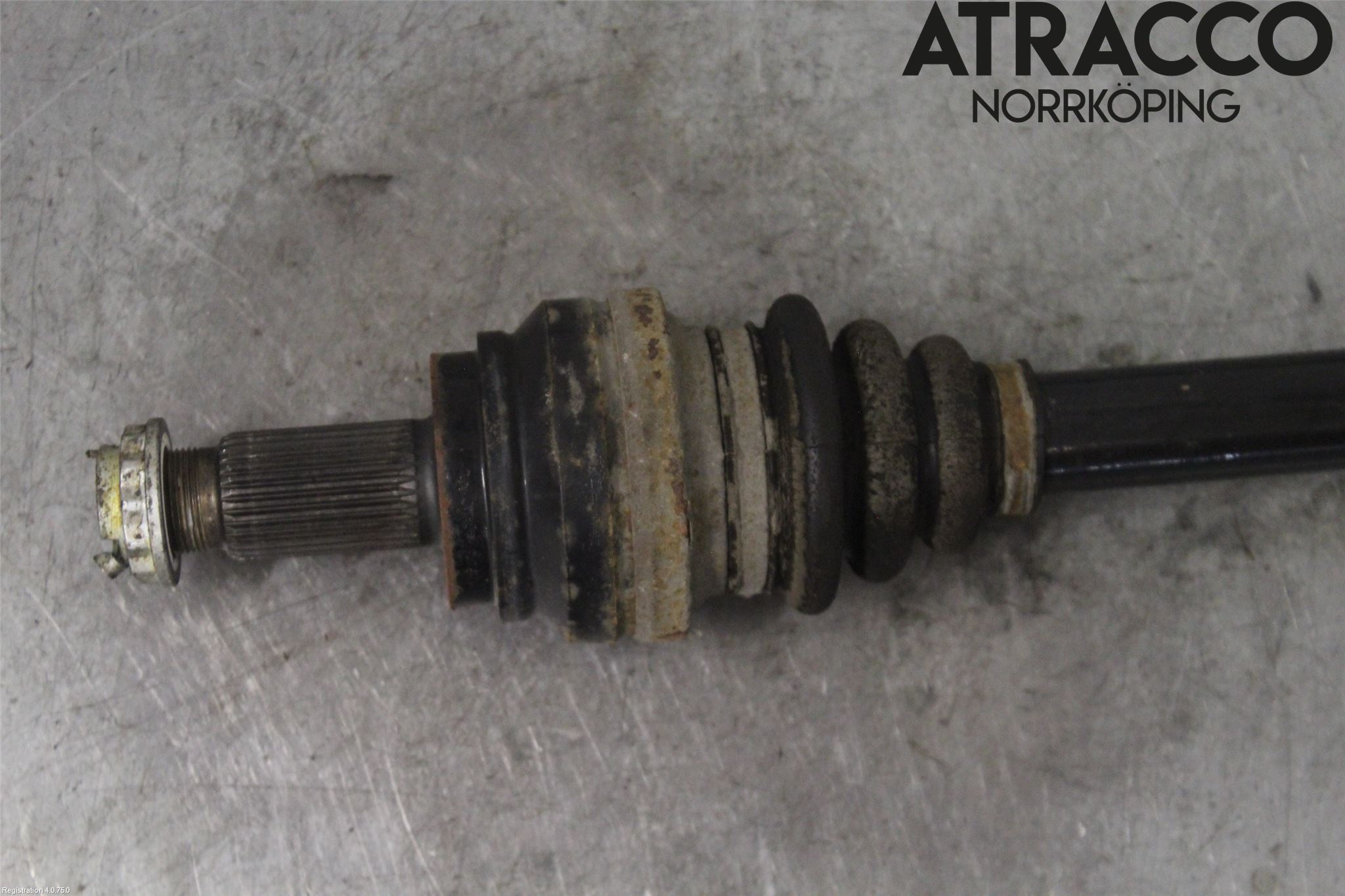 BMW 5 F10/F11/F18 09-17 Drivaxel Bak Vänster