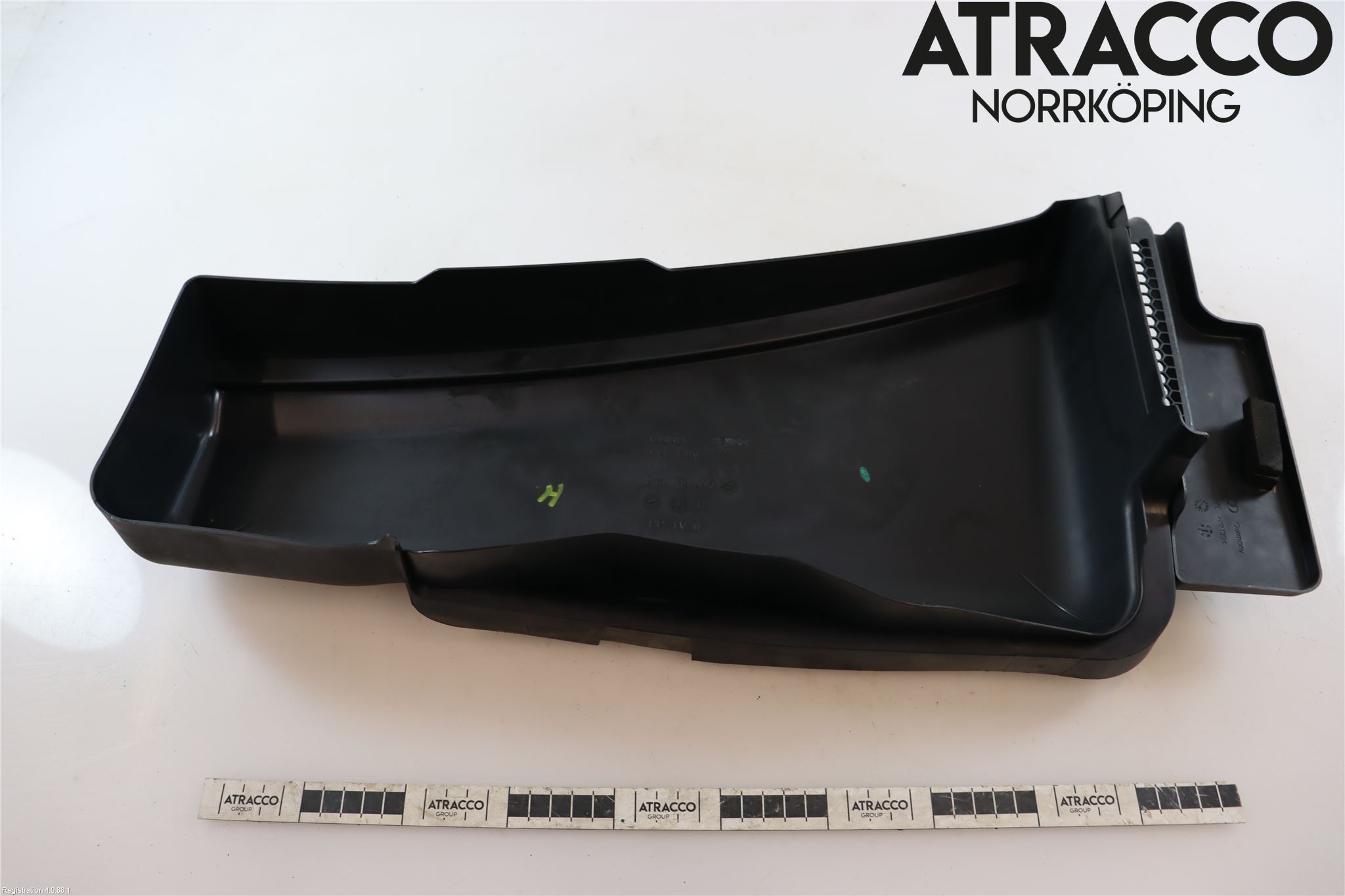 Audi A4/S4 08-11 Torpedplåt-Torpedplast