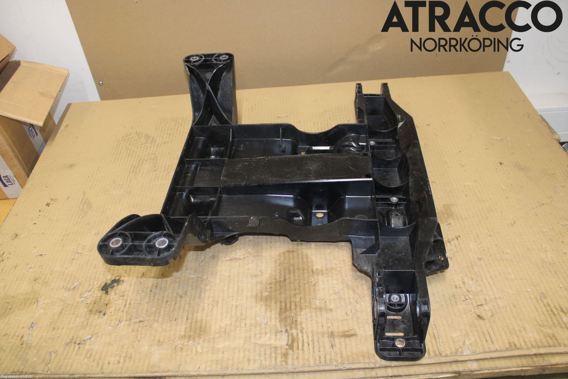 Cupra BORN 22- Växellådsfäste