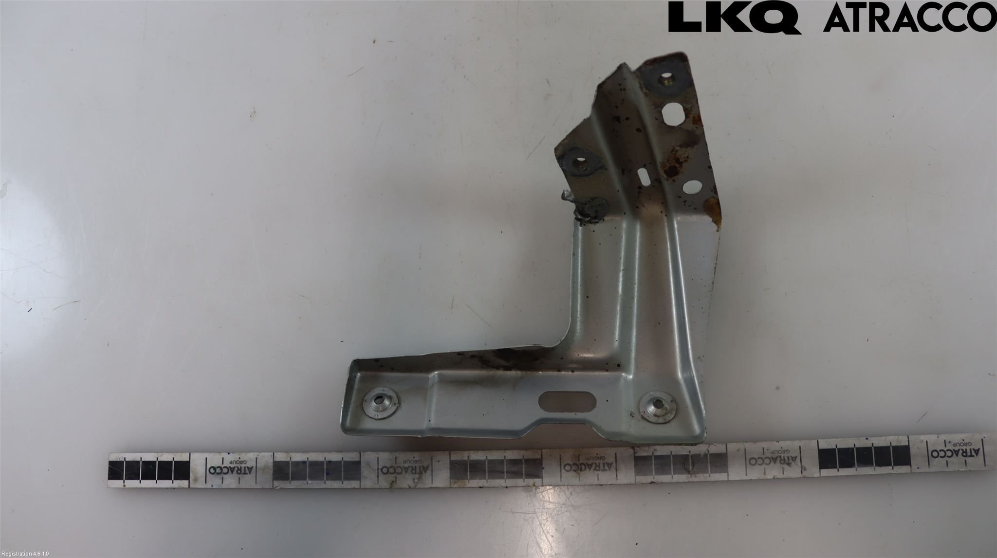Volkswagen VW GOLF IV 98-06 Skärmfäste Fram Vä