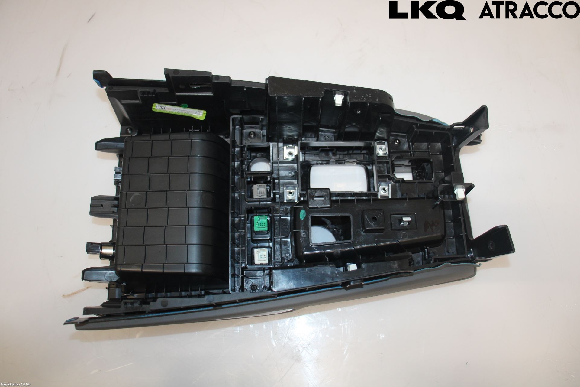 Citroen C5 AIRCROSS 19- Instrumentkonsoll Mitt