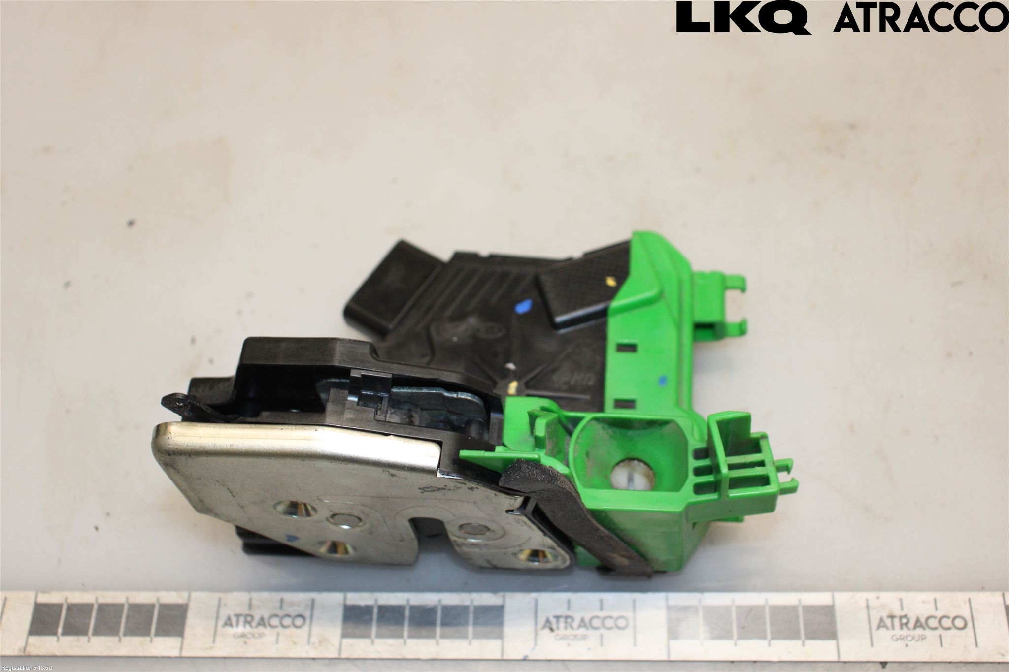Kia CARENS III 13-19 Låskista-Dörrlås