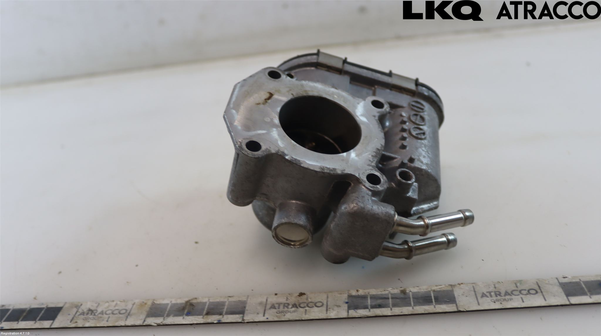 Toyota YARIS XP130 12-14 Injspjällhus