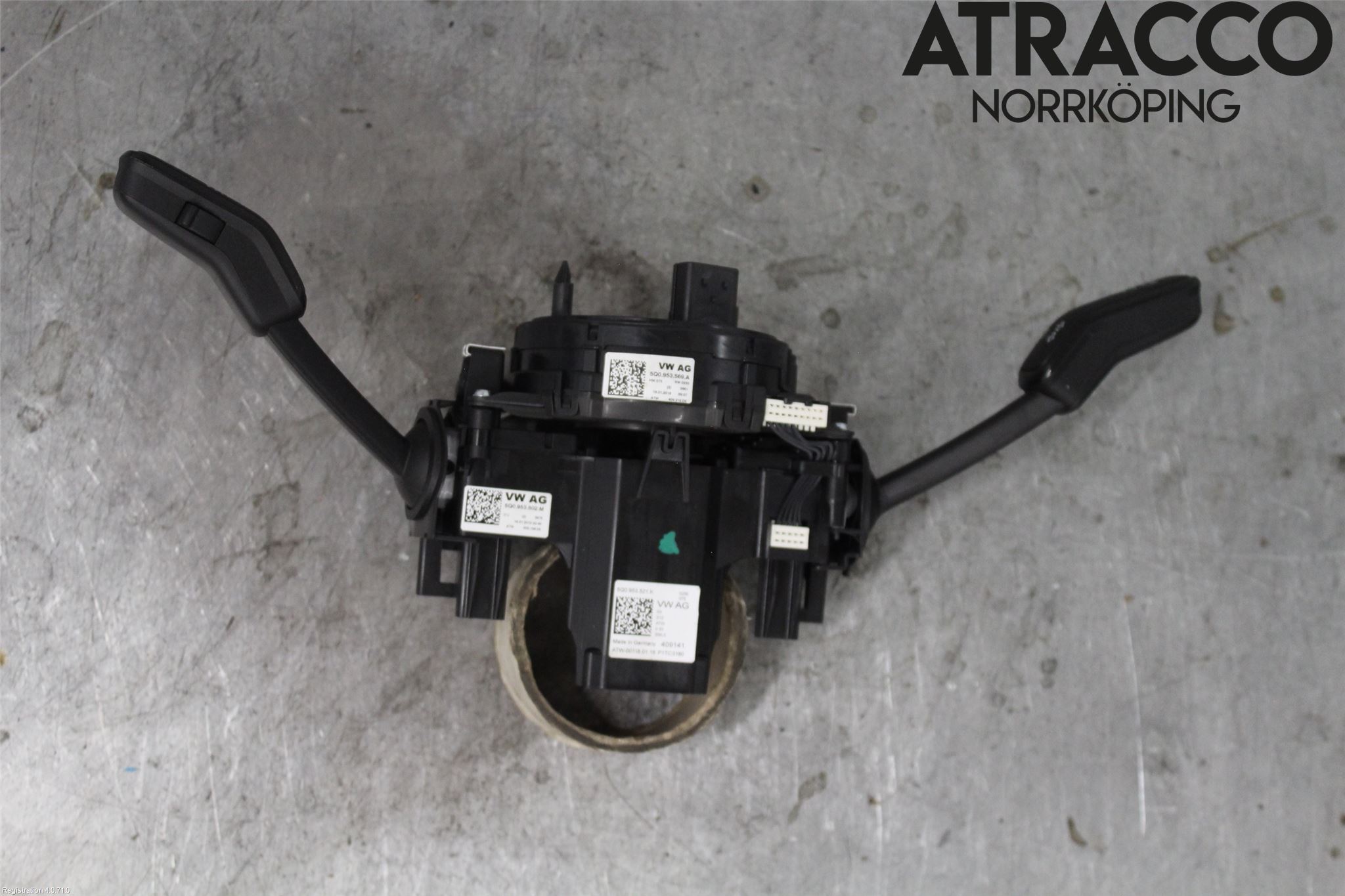 Volkswagen VW GOLF / E-GOLF VII 13-20 Spakcentral