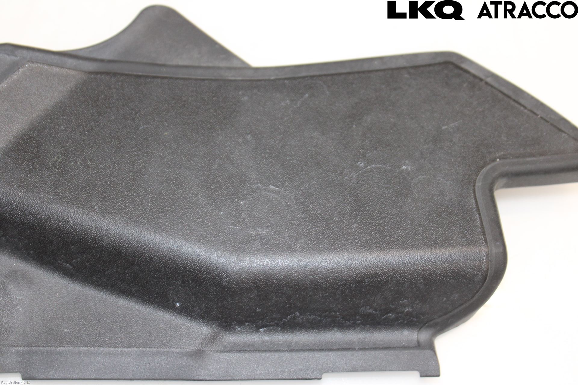 Audi A4/S4 B9 20- Strålkastarsarg Höger