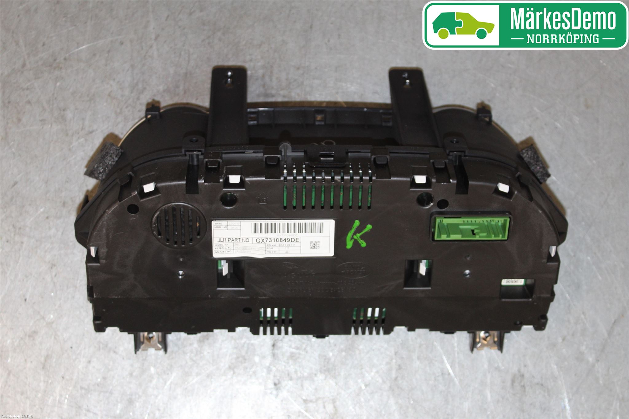Jaguar XE (X760) 15-24 Instrument Komb