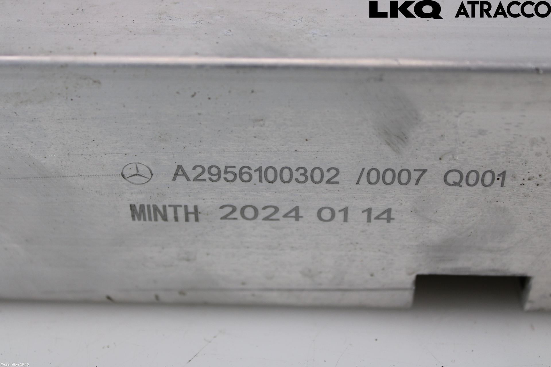 Mercedes-Benz MB EQE (V295) 22- Batterilåda-Fäste-Hållare