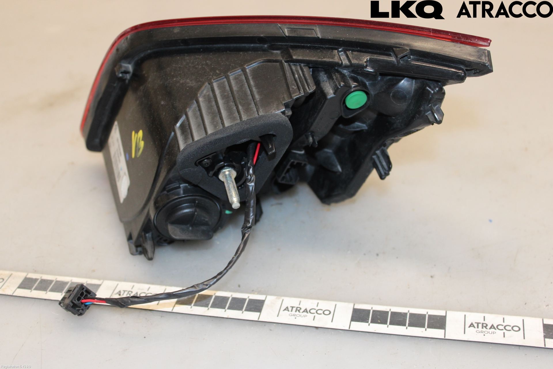 Peugeot 308 14-21 Bakljus Lucka Vä