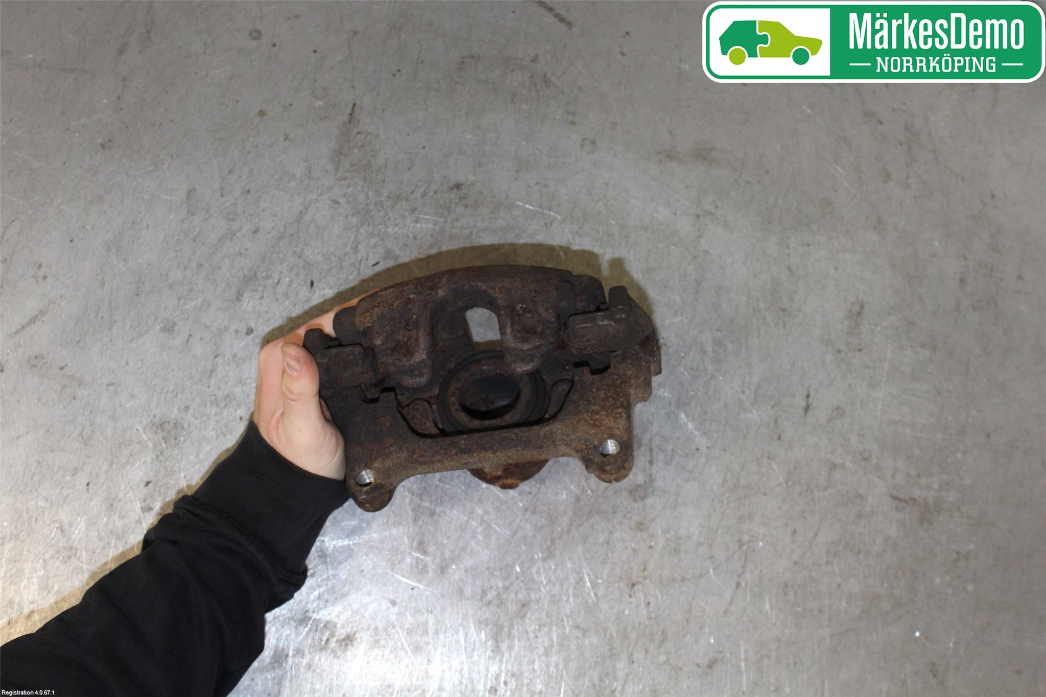 Volkswagen VW PASSAT 11-14 Bromsok Fram Vänster