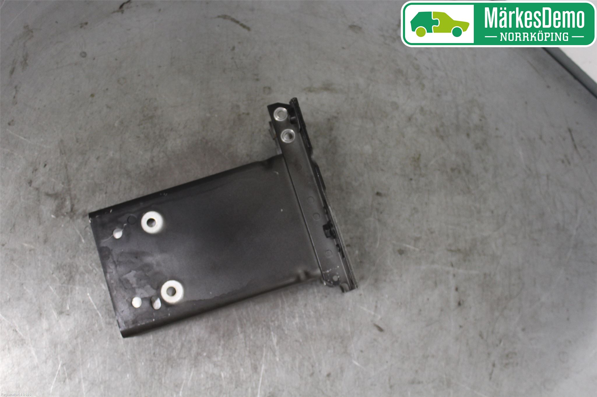 Jaguar XK/XKR 06-14 Stötfångarbärjärn Fram