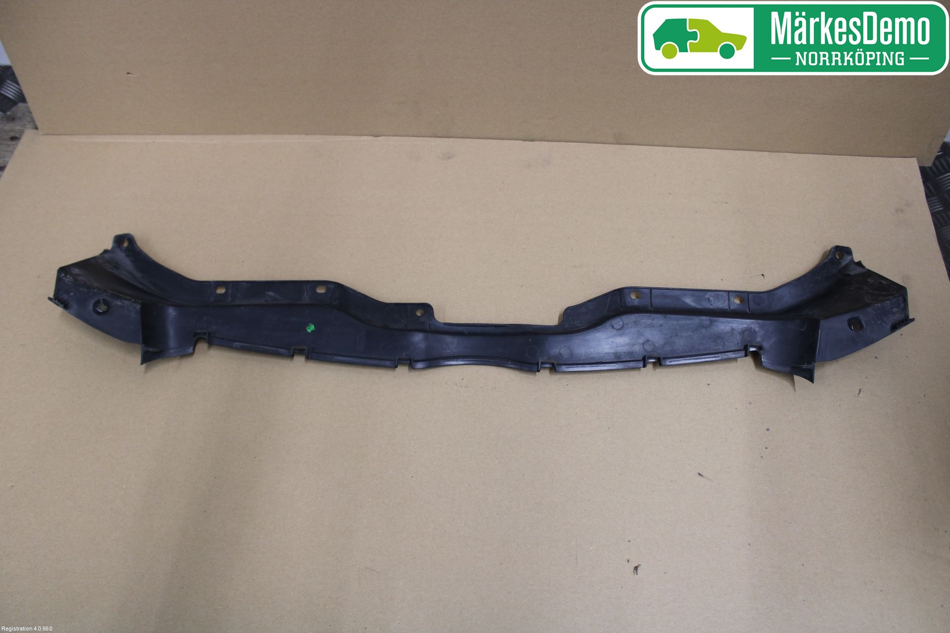 Hyundai ACCENT 06-11 Front Huvlåsplåt-Balk