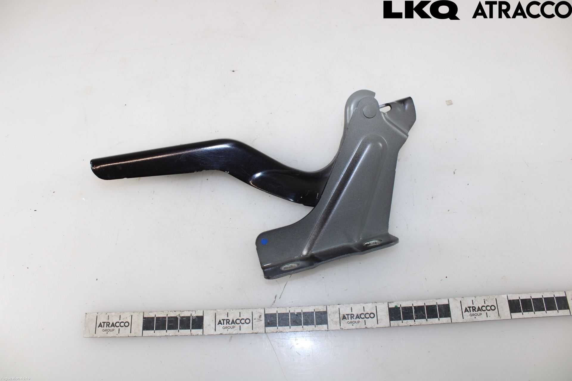 Nissan MICRA 11-16 Huvgångjärn