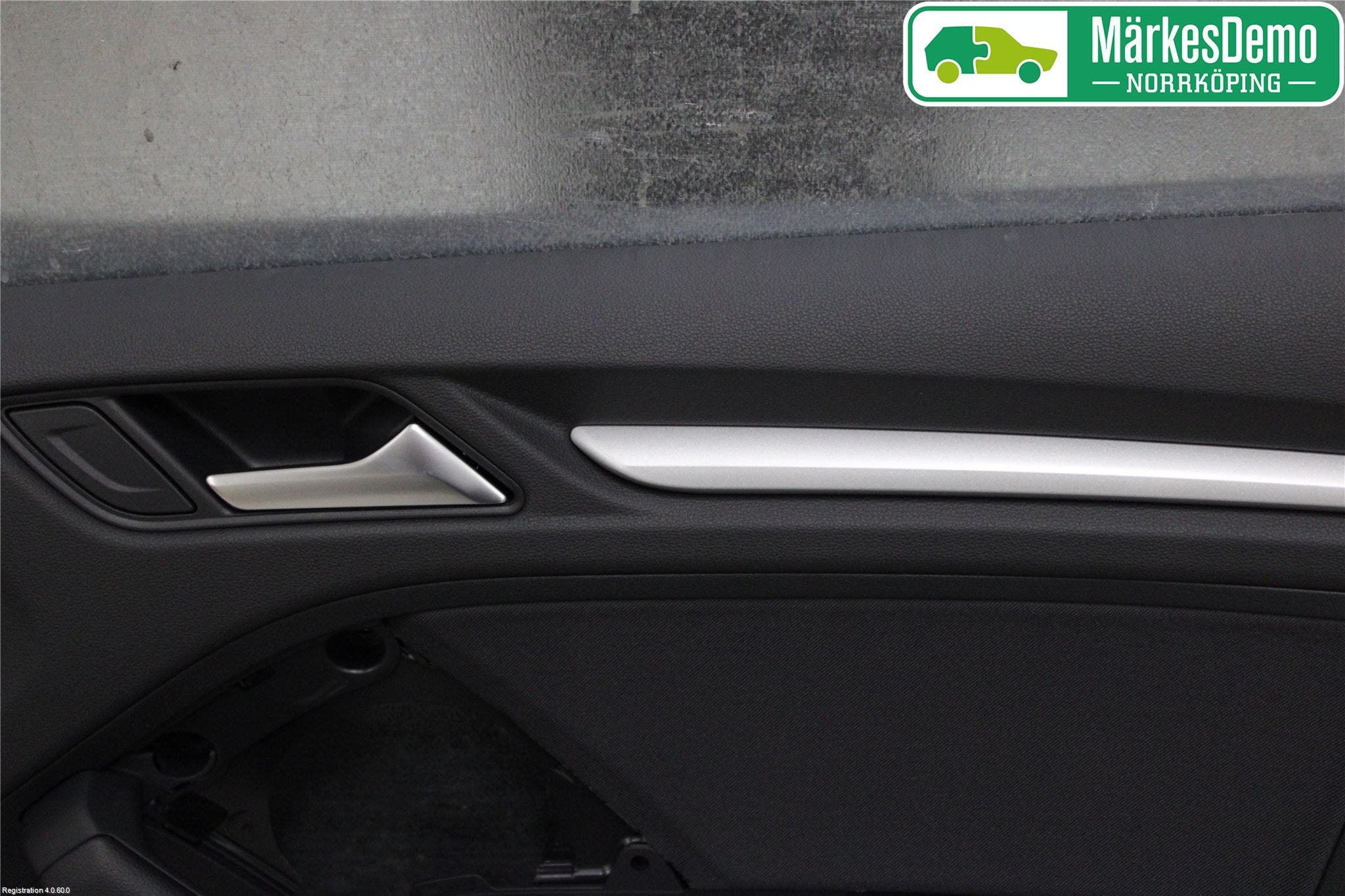 Audi A3/S3 8V 13-20 Dörrklädsel Hö