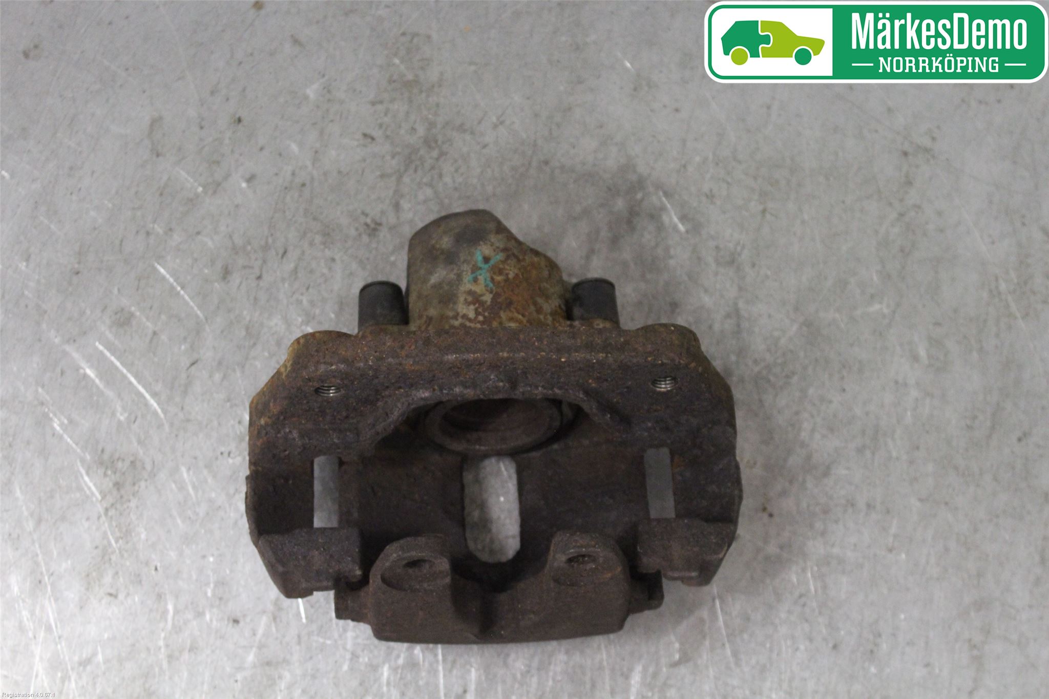 BMW X5 E53     99-06 Bromsok Fram Vänster