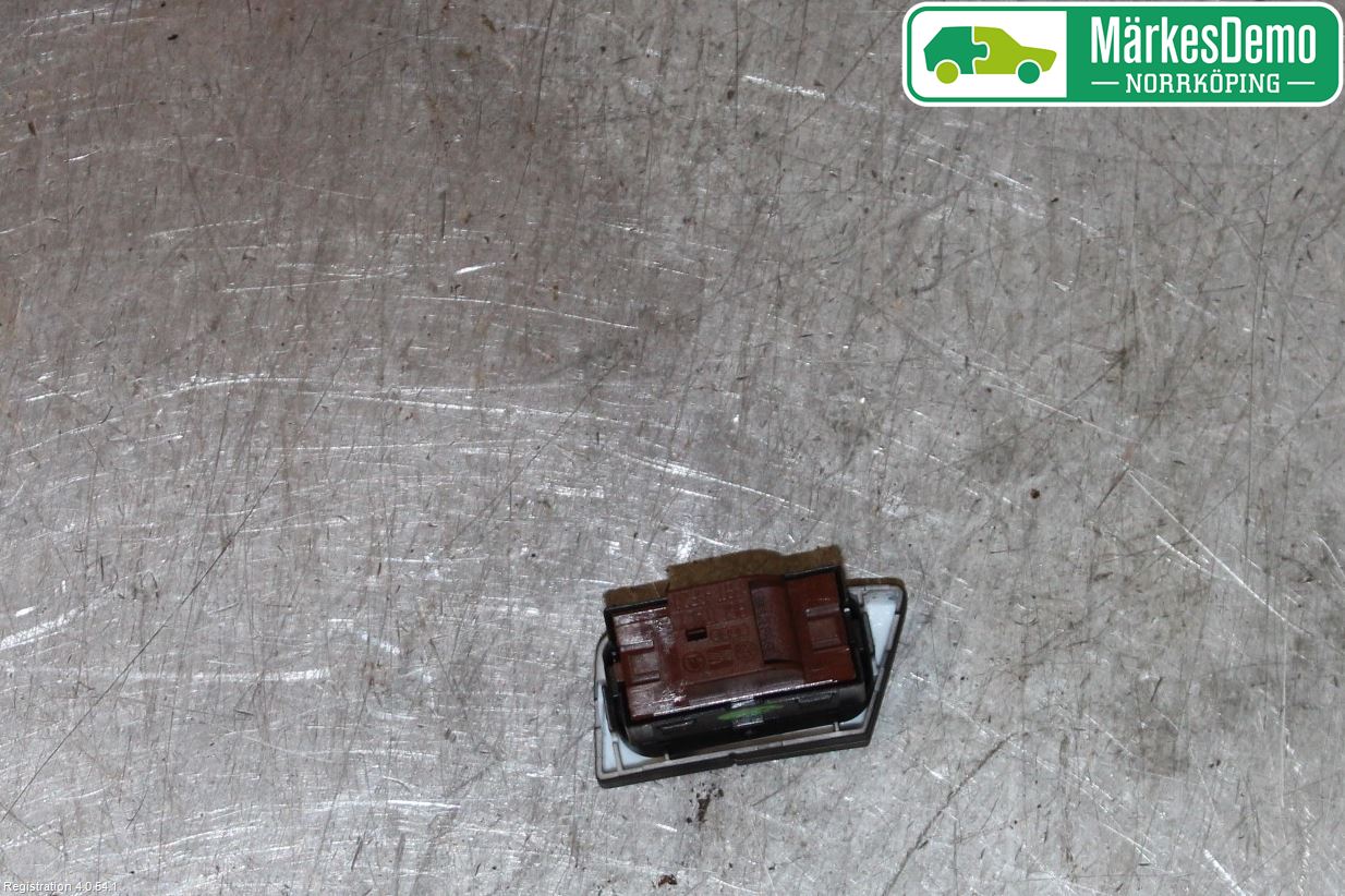 Audi A6 ALLROAD 12-18 Strömställare Centrallås