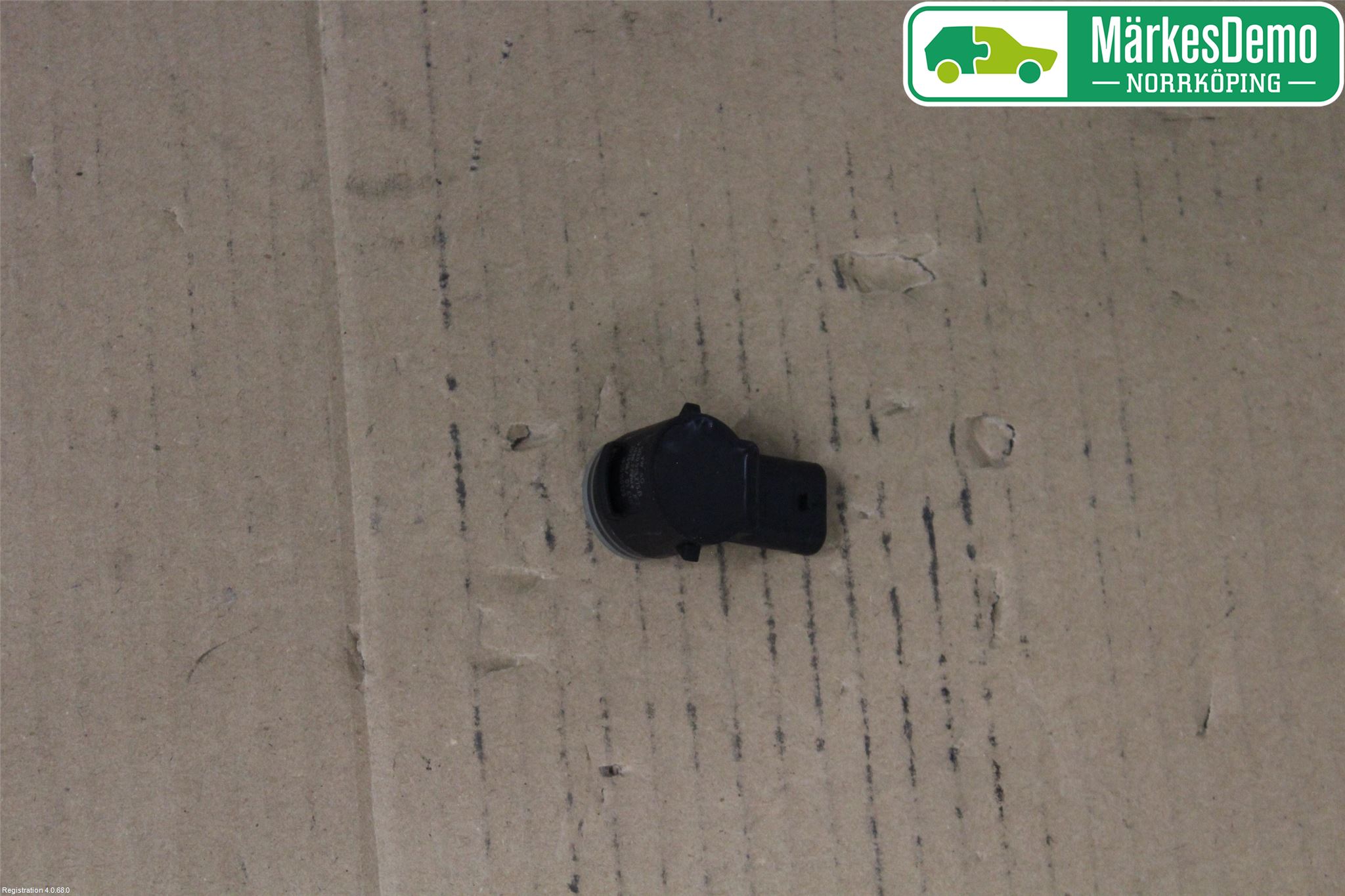 Skoda SUPERB 16-24 Parkeringshjälp Frontsensor
