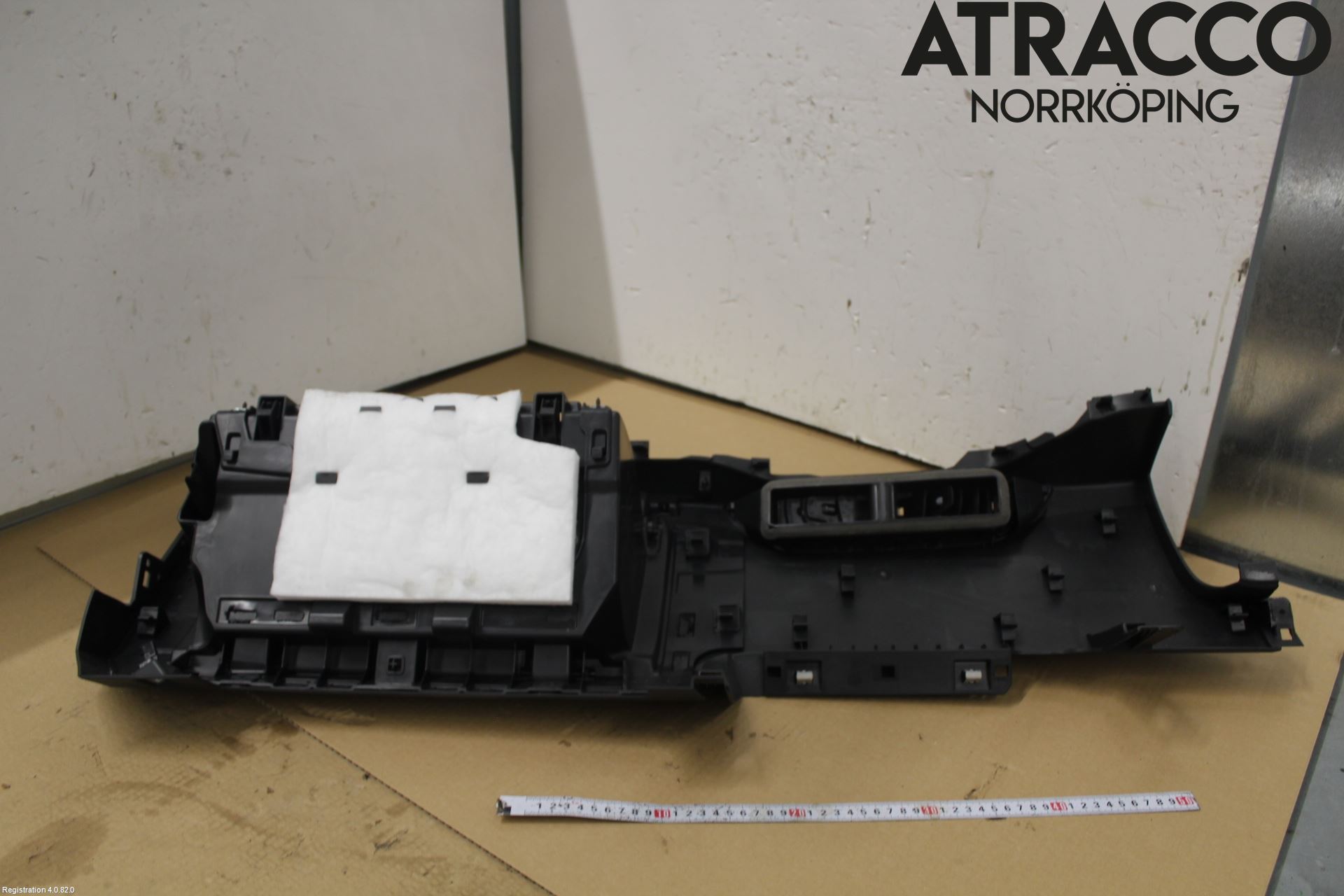 Volkswagen VW ID.4 21- Handskfack