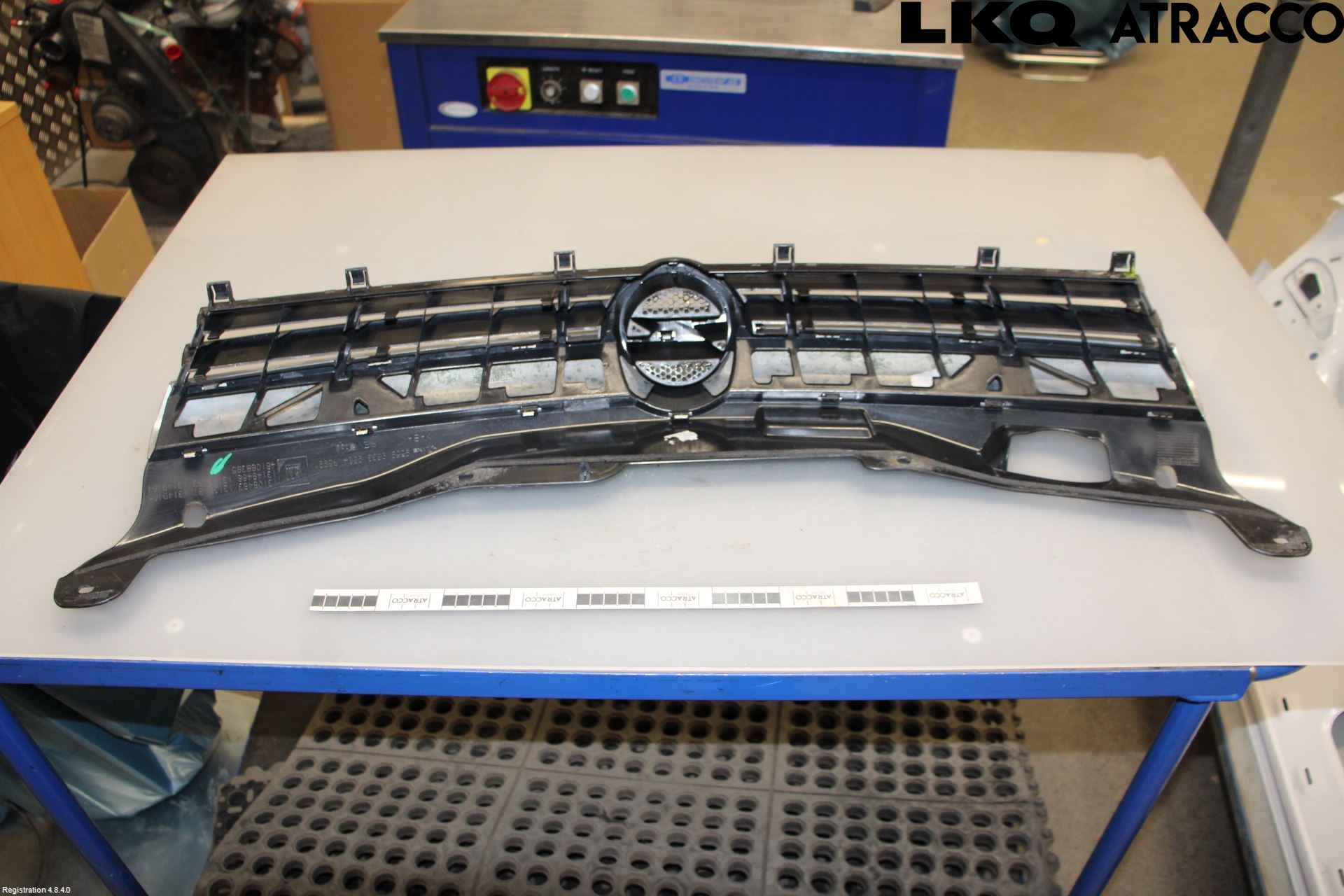 Opel ASTRA H 04-12 Grill Komp