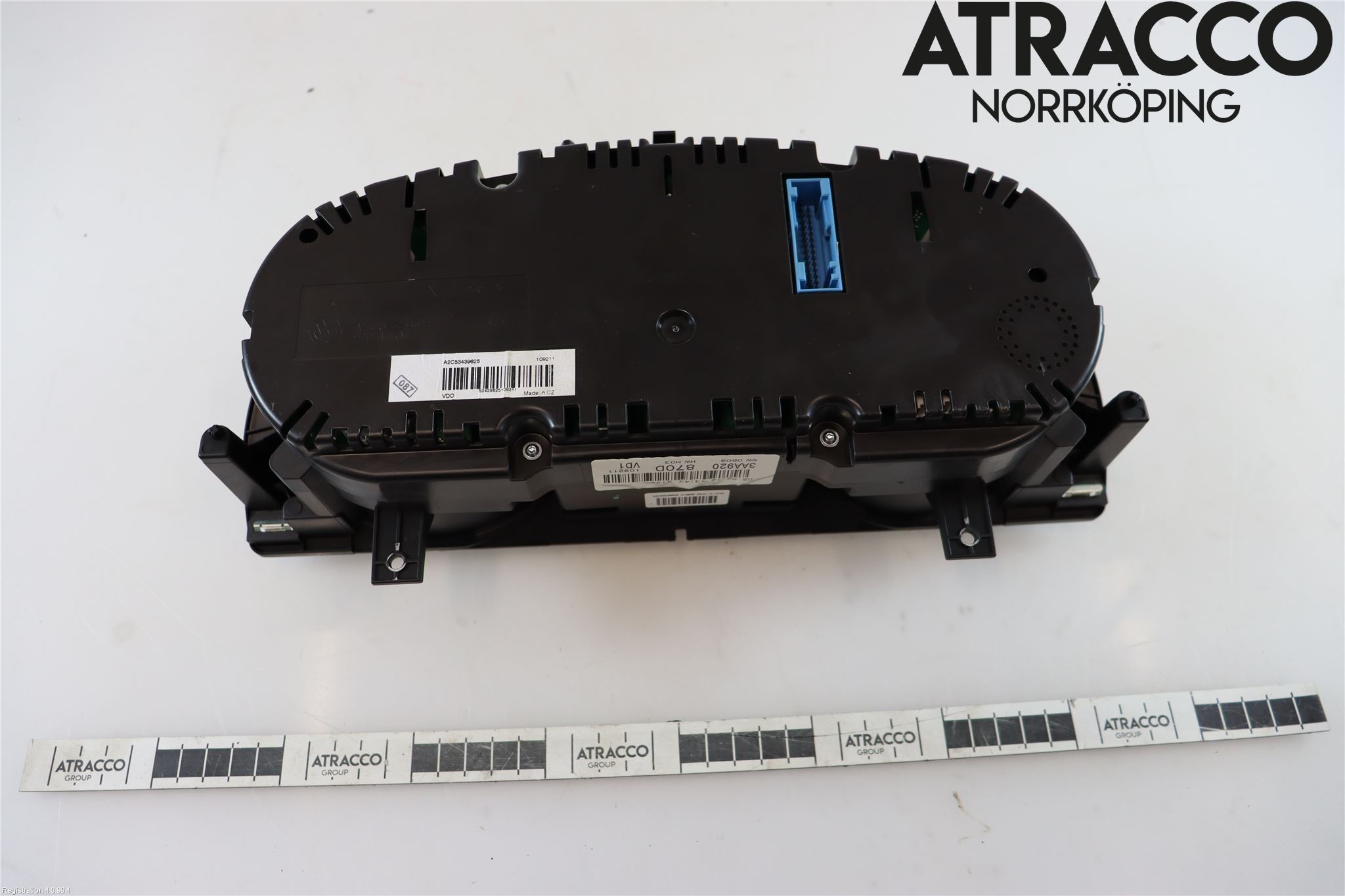 Volkswagen VW PASSAT 11-14 Instrument Komb