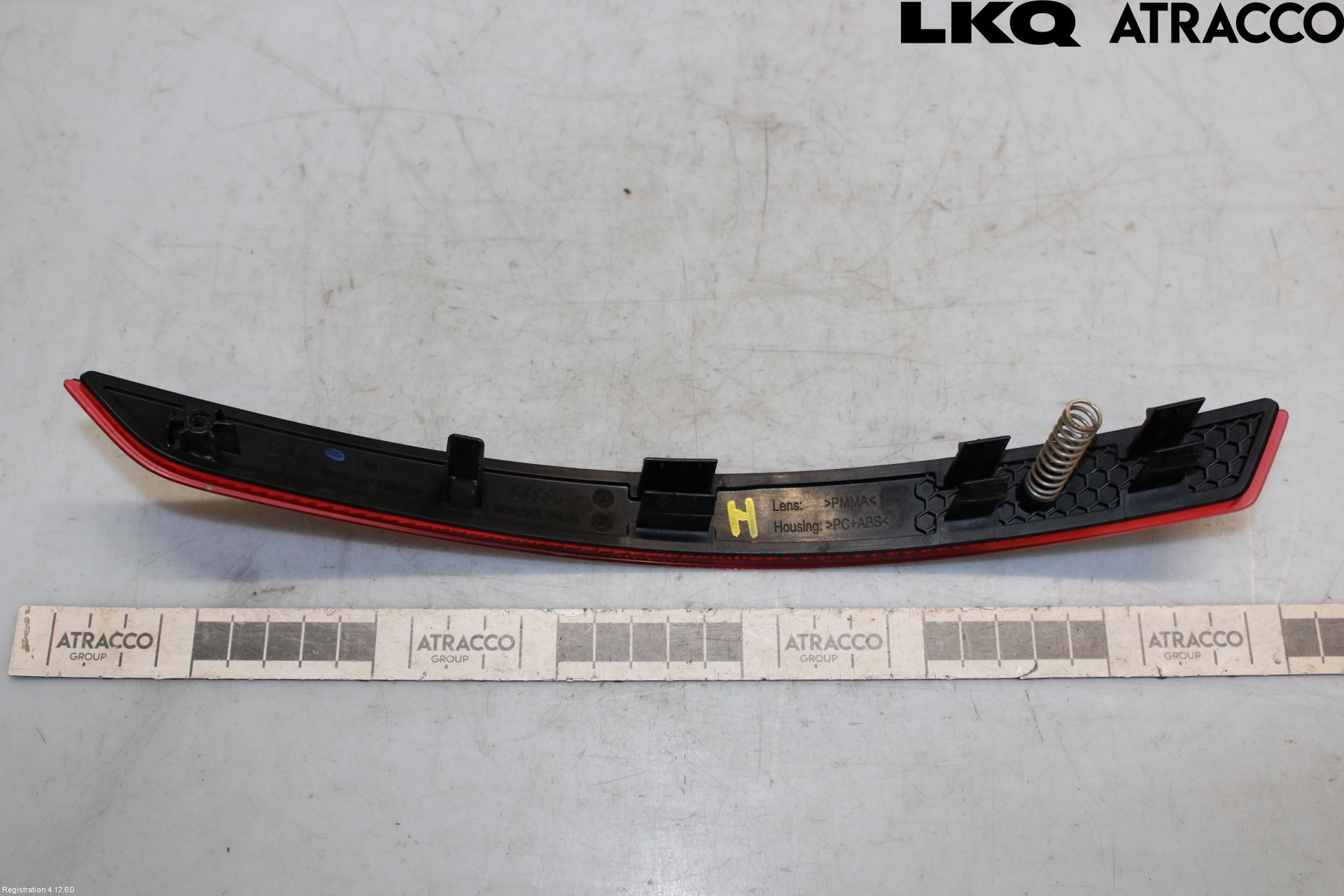 Audi A4/S4 B9 16-19 Dimljus/Reflex Bak