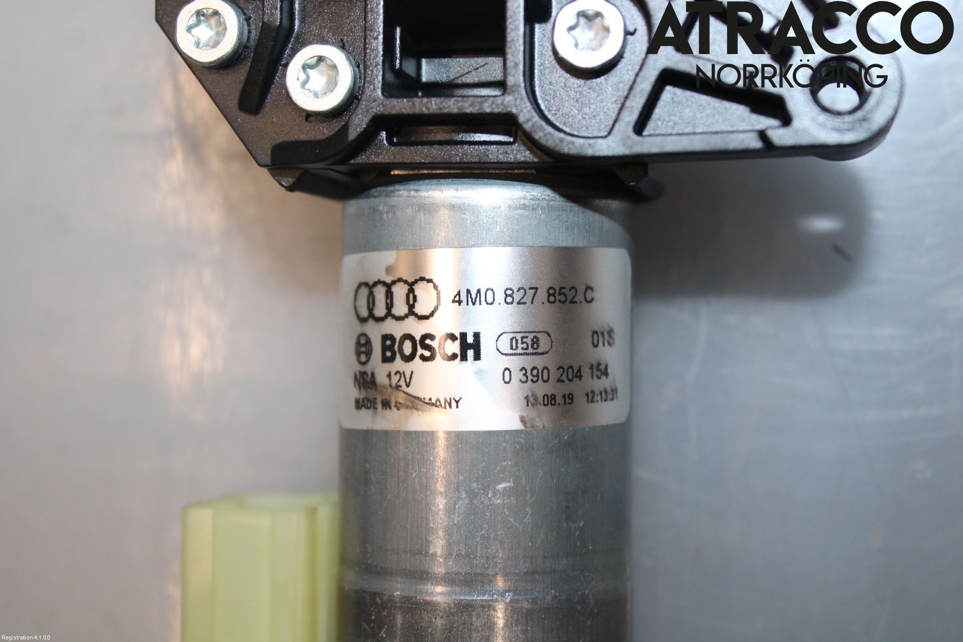 Audi Q7/SQ7 Bakluckeöppnare Automatisk