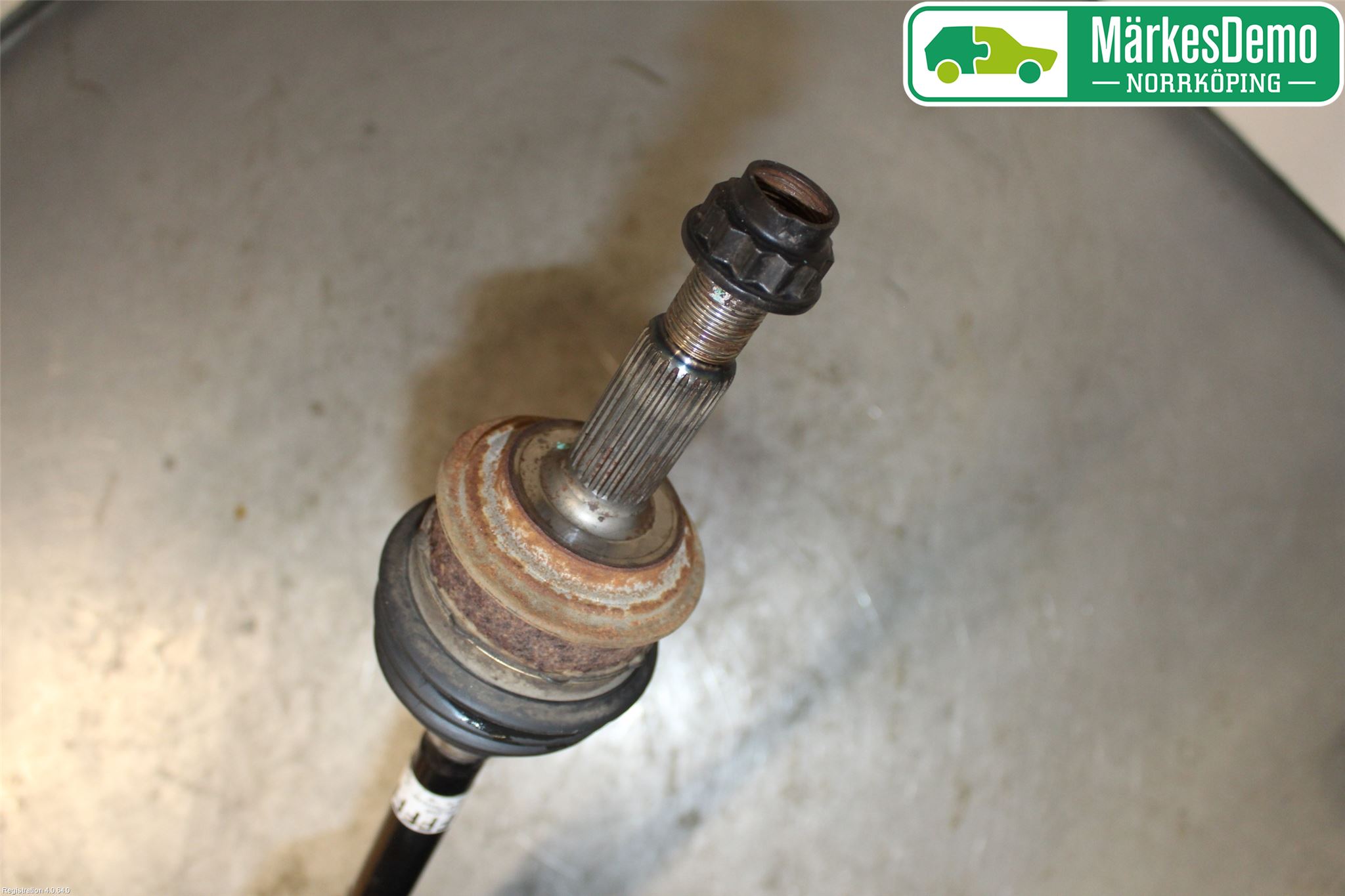 Toyota YARIS XP130 12-14 Drivaxel Fram Höger
