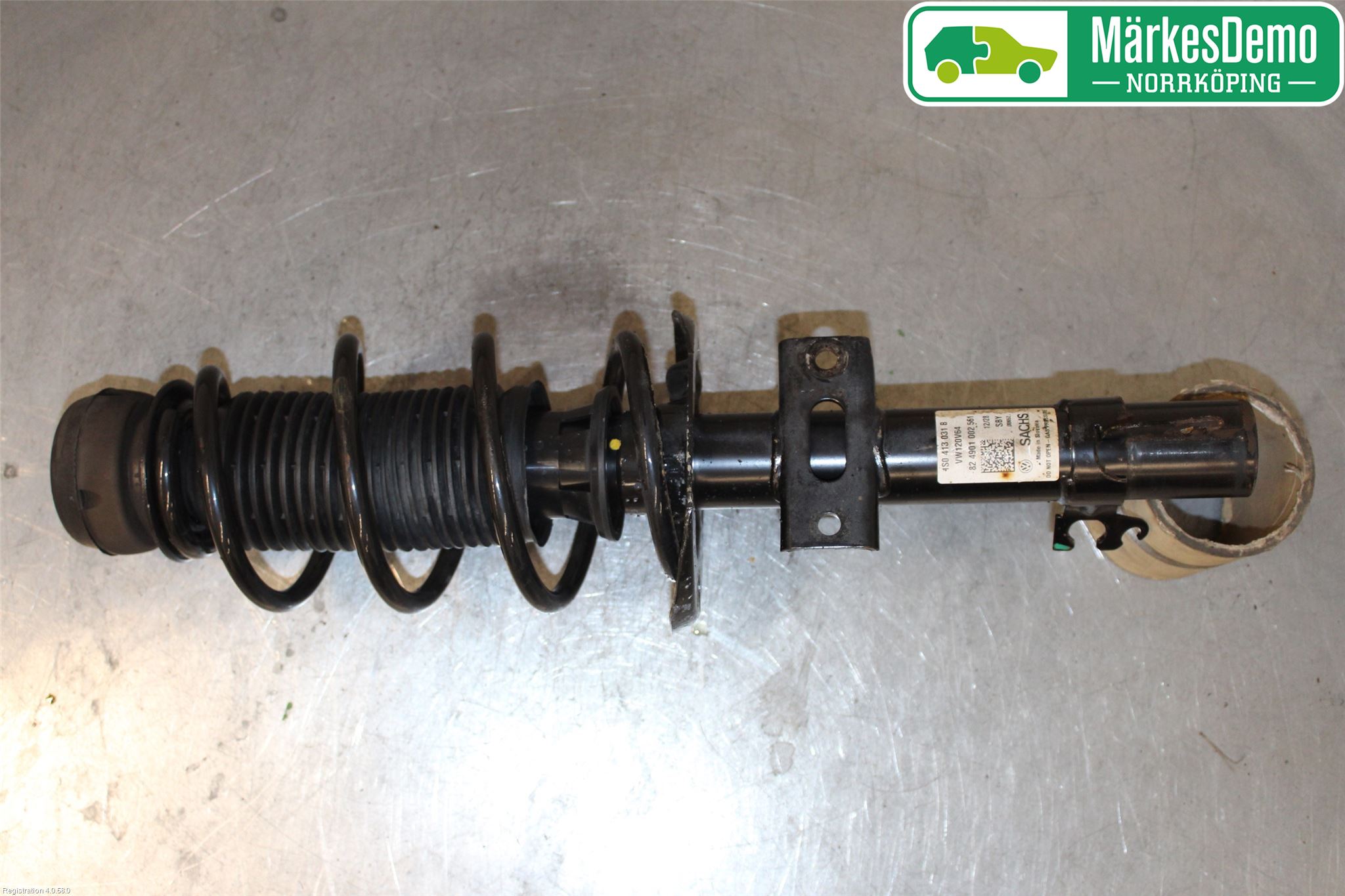 Volkswagen VW UP! / E-UP! Fjäderben Fram Vänster